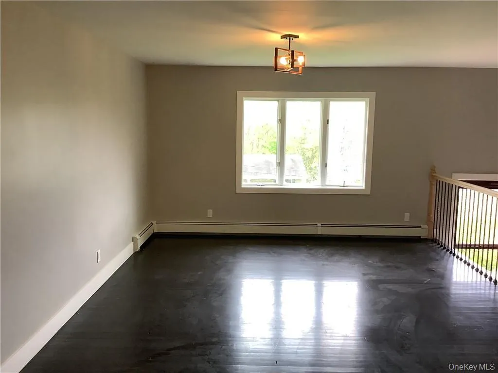 19 Mountainview Drive, Woodbury, NY, 4 Bedrooms Bedrooms, 8 Rooms Rooms,1 BathroomBathrooms,Residential Lease,For Rent,Mountainview,0,987767 19 Mountainview Drive, Woodbury, NY, 4 Bedrooms Bedrooms, 8 Rooms Rooms,1 BathroomBathrooms,Residential Lease,For Rent,Mountainview,0,987767