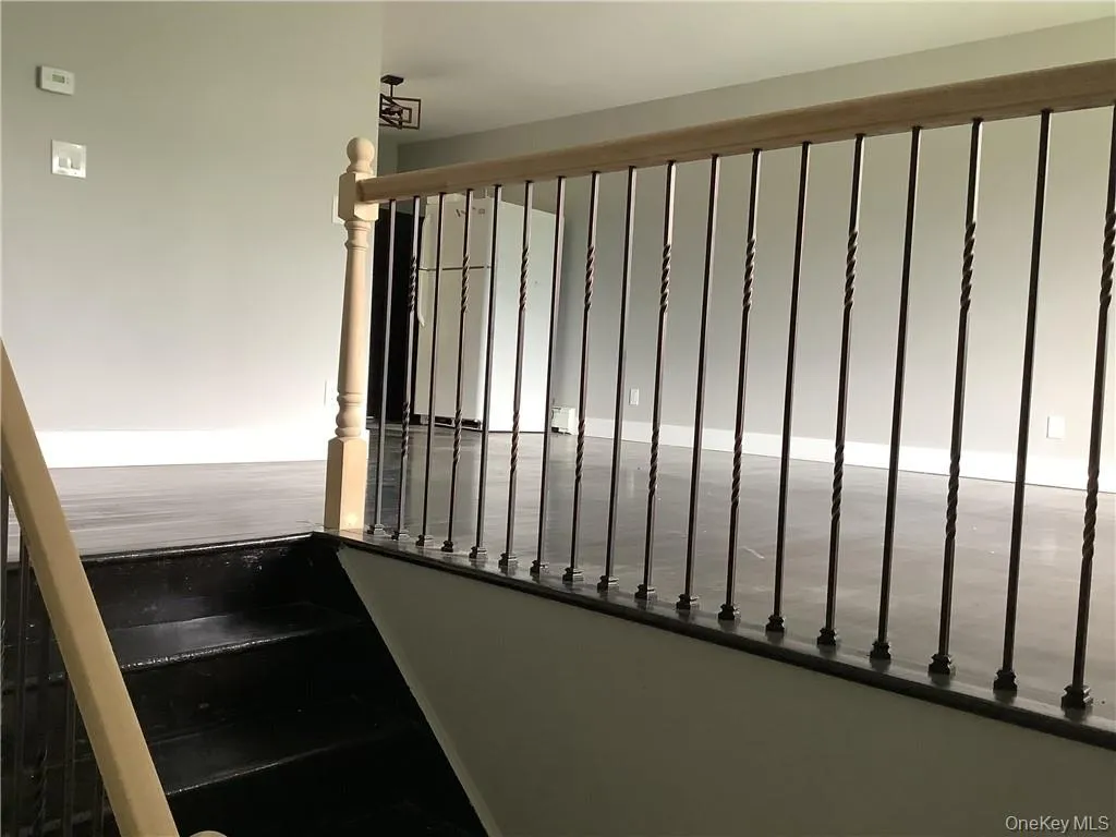 19 Mountainview Drive, Woodbury, NY, 4 Bedrooms Bedrooms, 8 Rooms Rooms,1 BathroomBathrooms,Residential Lease,For Rent,Mountainview,0,987767 19 Mountainview Drive, Woodbury, NY, 4 Bedrooms Bedrooms, 8 Rooms Rooms,1 BathroomBathrooms,Residential Lease,For Rent,Mountainview,0,987767