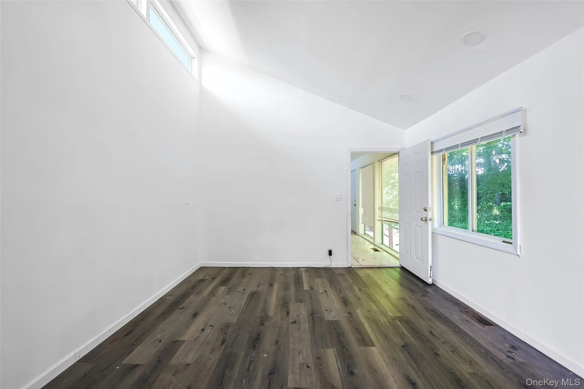 355 Shore Road, North Hempstead, NY, 5 Bedrooms Bedrooms, 10 Rooms Rooms,2 BathroomsBathrooms,Residential,For Rent,Shore,0,987770 355 Shore Road, North Hempstead, NY, 5 Bedrooms Bedrooms, 10 Rooms Rooms,2 BathroomsBathrooms,Residential,For Rent,Shore,0,987770