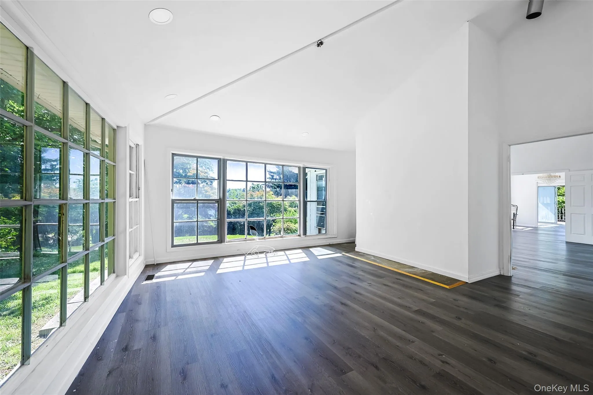 355 Shore Road, North Hempstead, NY, 5 Bedrooms Bedrooms, 10 Rooms Rooms,2 BathroomsBathrooms,Residential,For Rent,Shore,0,987770 355 Shore Road, North Hempstead, NY, 5 Bedrooms Bedrooms, 10 Rooms Rooms,2 BathroomsBathrooms,Residential,For Rent,Shore,0,987770