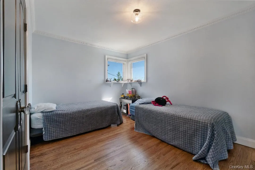 16207 85th Street, New York, NY, 5 Bedrooms Bedrooms, 10 Rooms Rooms,3 BathroomsBathrooms,Residential,For Rent,85th,0,KEY987794 16207 85th Street, New York, NY, 5 Bedrooms Bedrooms, 10 Rooms Rooms,3 BathroomsBathrooms,Residential,For Rent,85th,0,KEY987794
