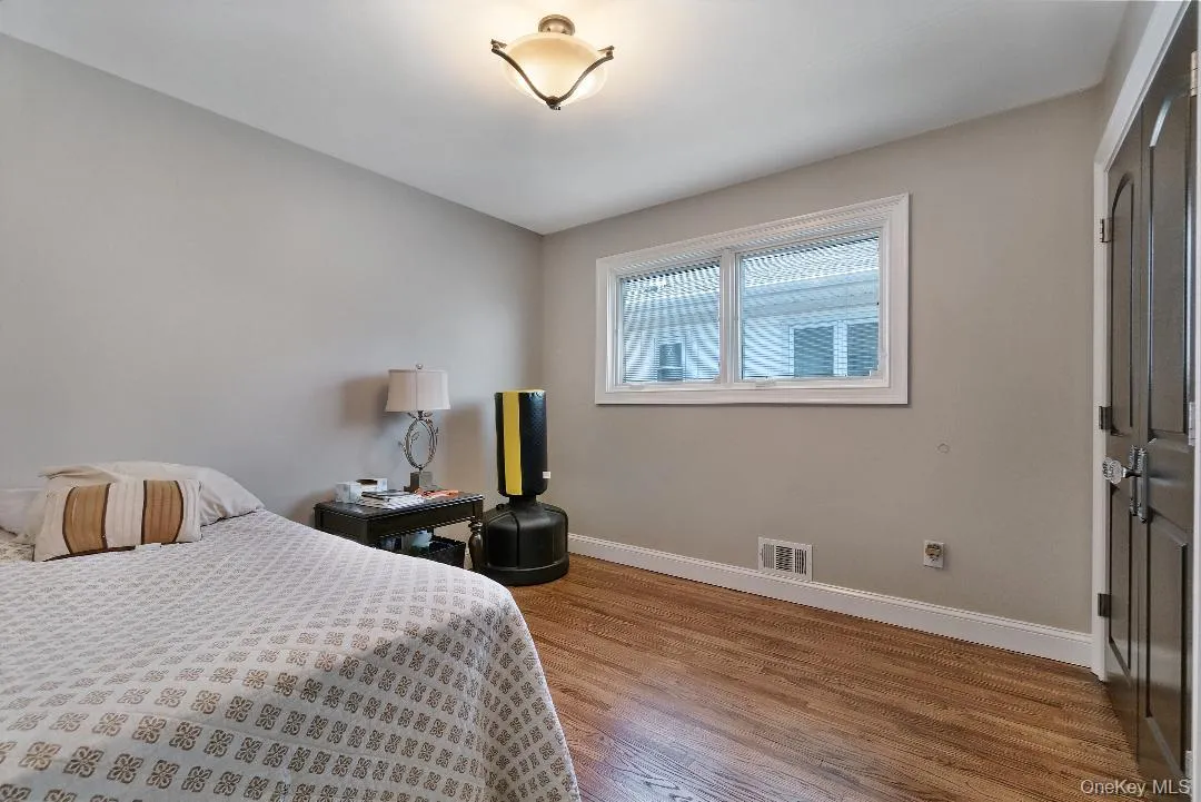 16207 85th Street, New York, NY, 5 Bedrooms Bedrooms, 10 Rooms Rooms,3 BathroomsBathrooms,Residential,For Rent,85th,0,KEY987794 16207 85th Street, New York, NY, 5 Bedrooms Bedrooms, 10 Rooms Rooms,3 BathroomsBathrooms,Residential,For Rent,85th,0,KEY987794