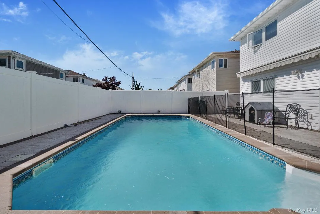 16207 85th Street, New York, NY, 5 Bedrooms Bedrooms, 10 Rooms Rooms,3 BathroomsBathrooms,Residential,For Rent,85th,0,KEY987794 16207 85th Street, New York, NY, 5 Bedrooms Bedrooms, 10 Rooms Rooms,3 BathroomsBathrooms,Residential,For Rent,85th,0,KEY987794