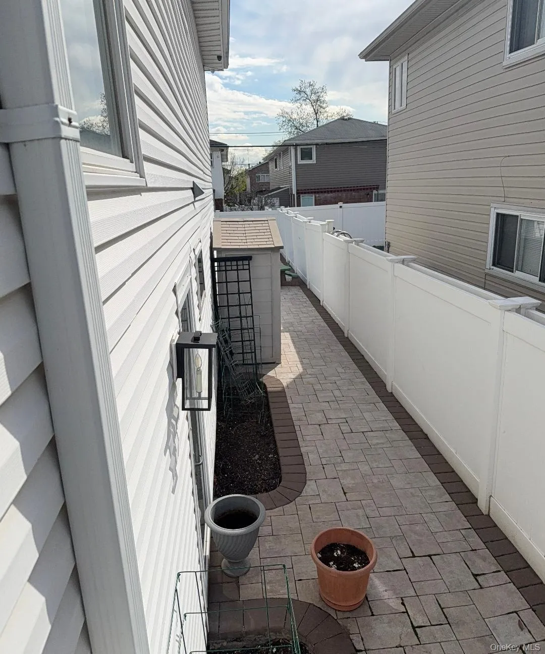 16207 85th Street, New York, NY, 5 Bedrooms Bedrooms, 10 Rooms Rooms,3 BathroomsBathrooms,Residential,For Rent,85th,0,987794 16207 85th Street, New York, NY, 5 Bedrooms Bedrooms, 10 Rooms Rooms,3 BathroomsBathrooms,Residential,For Rent,85th,0,987794