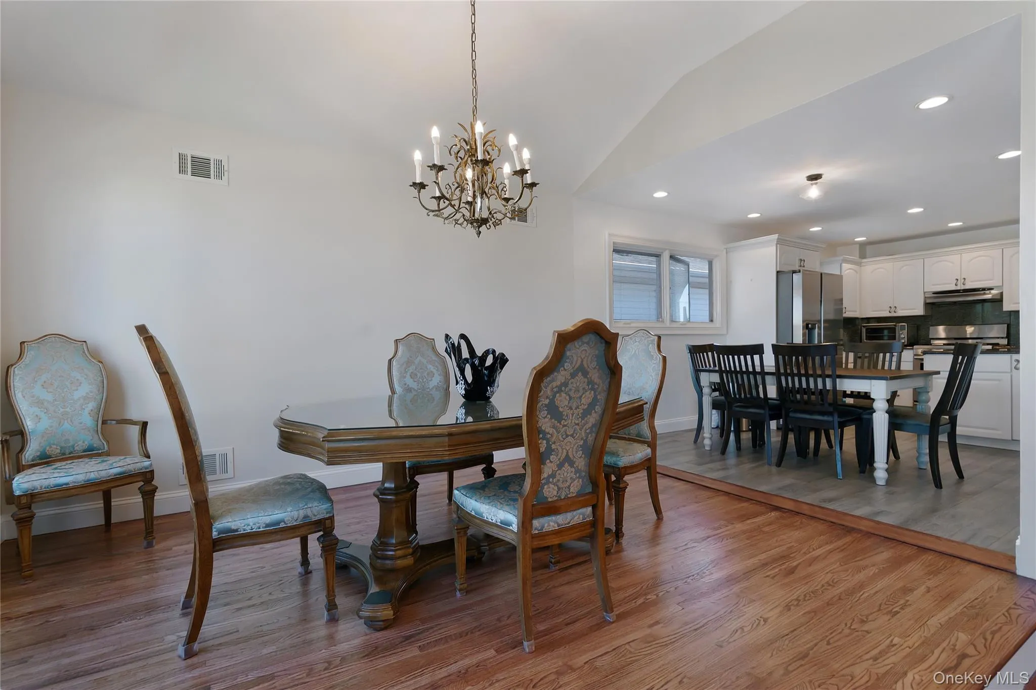 16207 85th Street, New York, NY, 5 Bedrooms Bedrooms, 10 Rooms Rooms,3 BathroomsBathrooms,Residential,For Rent,85th,0,KEY987794 16207 85th Street, New York, NY, 5 Bedrooms Bedrooms, 10 Rooms Rooms,3 BathroomsBathrooms,Residential,For Rent,85th,0,KEY987794