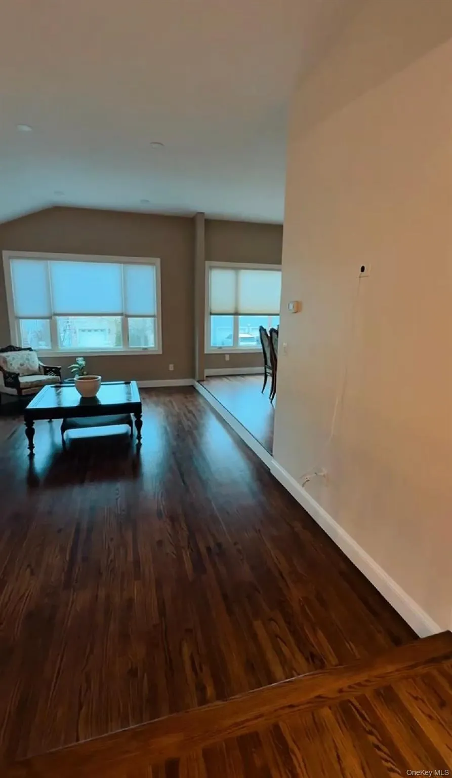 16207 85th Street, New York, NY, 5 Bedrooms Bedrooms, 10 Rooms Rooms,3 BathroomsBathrooms,Residential,For Rent,85th,0,987794 16207 85th Street, New York, NY, 5 Bedrooms Bedrooms, 10 Rooms Rooms,3 BathroomsBathrooms,Residential,For Rent,85th,0,987794