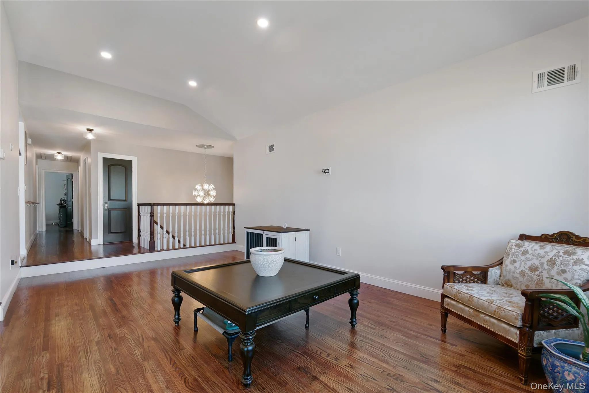 16207 85th Street, New York, NY, 5 Bedrooms Bedrooms, 10 Rooms Rooms,3 BathroomsBathrooms,Residential,For Rent,85th,0,KEY987794 16207 85th Street, New York, NY, 5 Bedrooms Bedrooms, 10 Rooms Rooms,3 BathroomsBathrooms,Residential,For Rent,85th,0,KEY987794