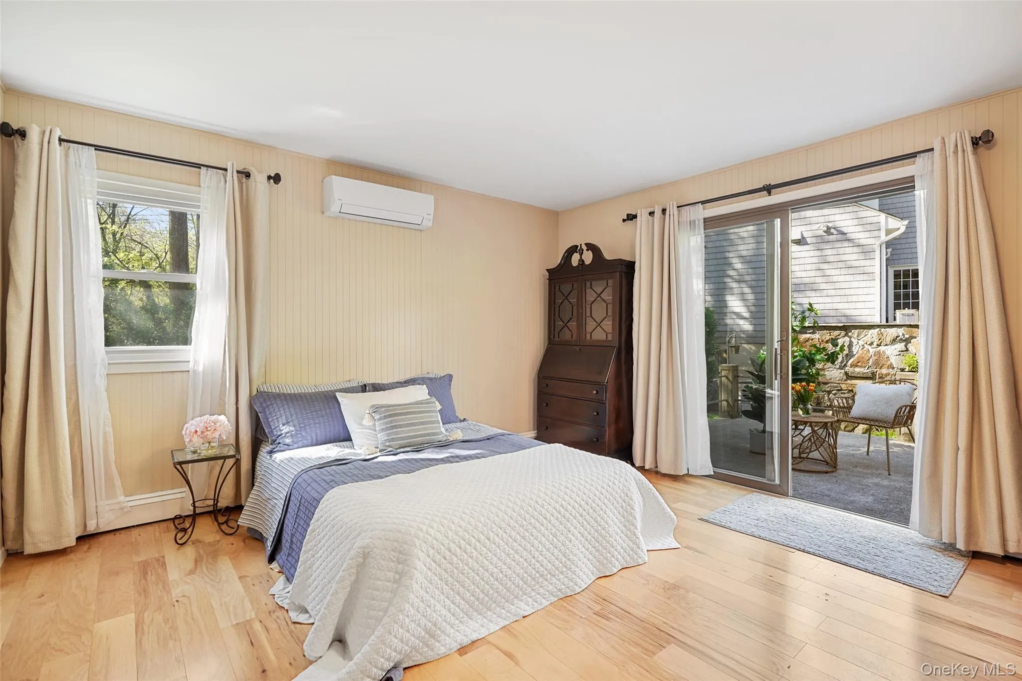 2 Rockledge Road, Yonkers, NY, 4 Bedrooms Bedrooms, 8 Rooms Rooms,2 BathroomsBathrooms,Residential Sale,For Rent,Rockledge,0,987796 2 Rockledge Road, Yonkers, NY, 4 Bedrooms Bedrooms, 8 Rooms Rooms,2 BathroomsBathrooms,Residential Sale,For Rent,Rockledge,0,987796