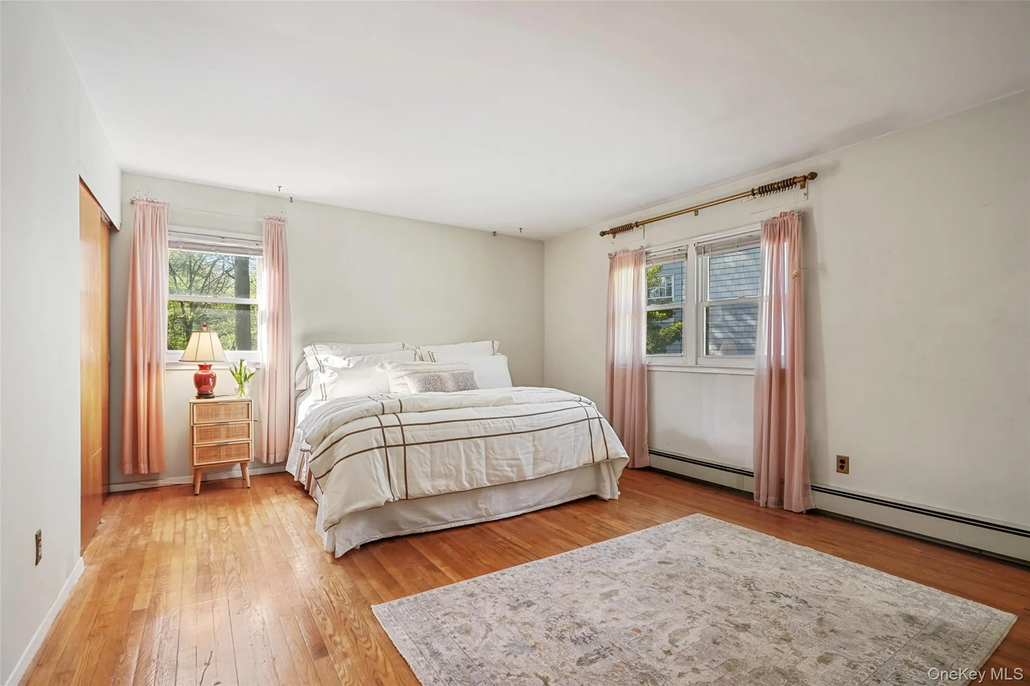 2 Rockledge Road, Yonkers, NY, 4 Bedrooms Bedrooms, 8 Rooms Rooms,2 BathroomsBathrooms,Residential Sale,For Rent,Rockledge,0,987796 2 Rockledge Road, Yonkers, NY, 4 Bedrooms Bedrooms, 8 Rooms Rooms,2 BathroomsBathrooms,Residential Sale,For Rent,Rockledge,0,987796