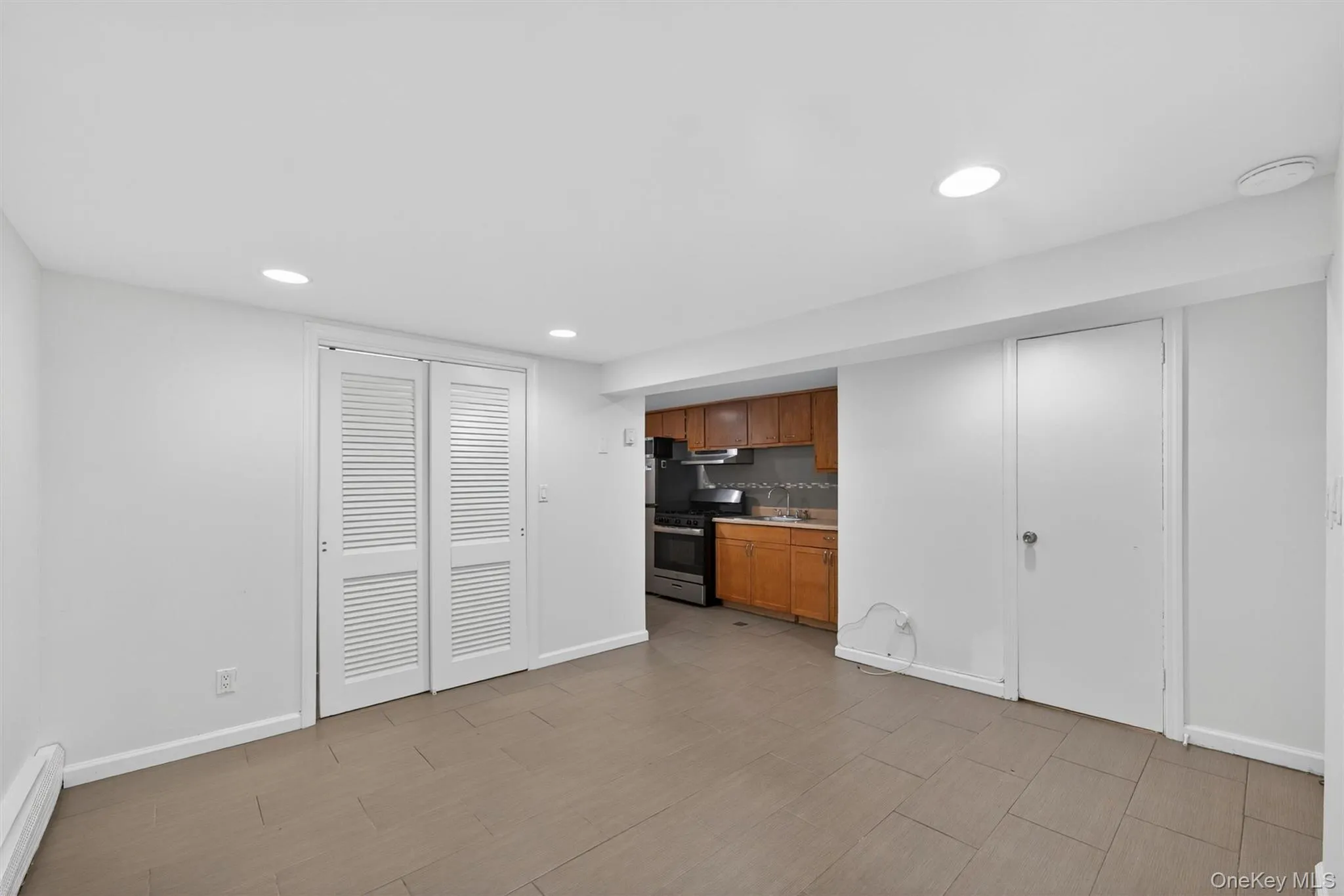 3215 Bruckner Boulevard, New York, NY, 3 Bedrooms Bedrooms, 7 Rooms Rooms,2 BathroomsBathrooms,Residential,For Rent,Bruckner,0,987819 3215 Bruckner Boulevard, New York, NY, 3 Bedrooms Bedrooms, 7 Rooms Rooms,2 BathroomsBathrooms,Residential,For Rent,Bruckner,0,987819
