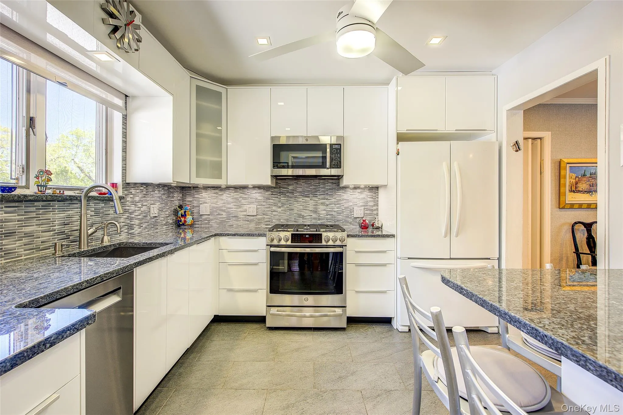 65-47 169th Street, New York, NY, 4 Bedrooms Bedrooms, 7 Rooms Rooms,3 BathroomsBathrooms,Residential,For Rent,169th,0,987824 65-47 169th Street, New York, NY, 4 Bedrooms Bedrooms, 7 Rooms Rooms,3 BathroomsBathrooms,Residential,For Rent,169th,0,987824