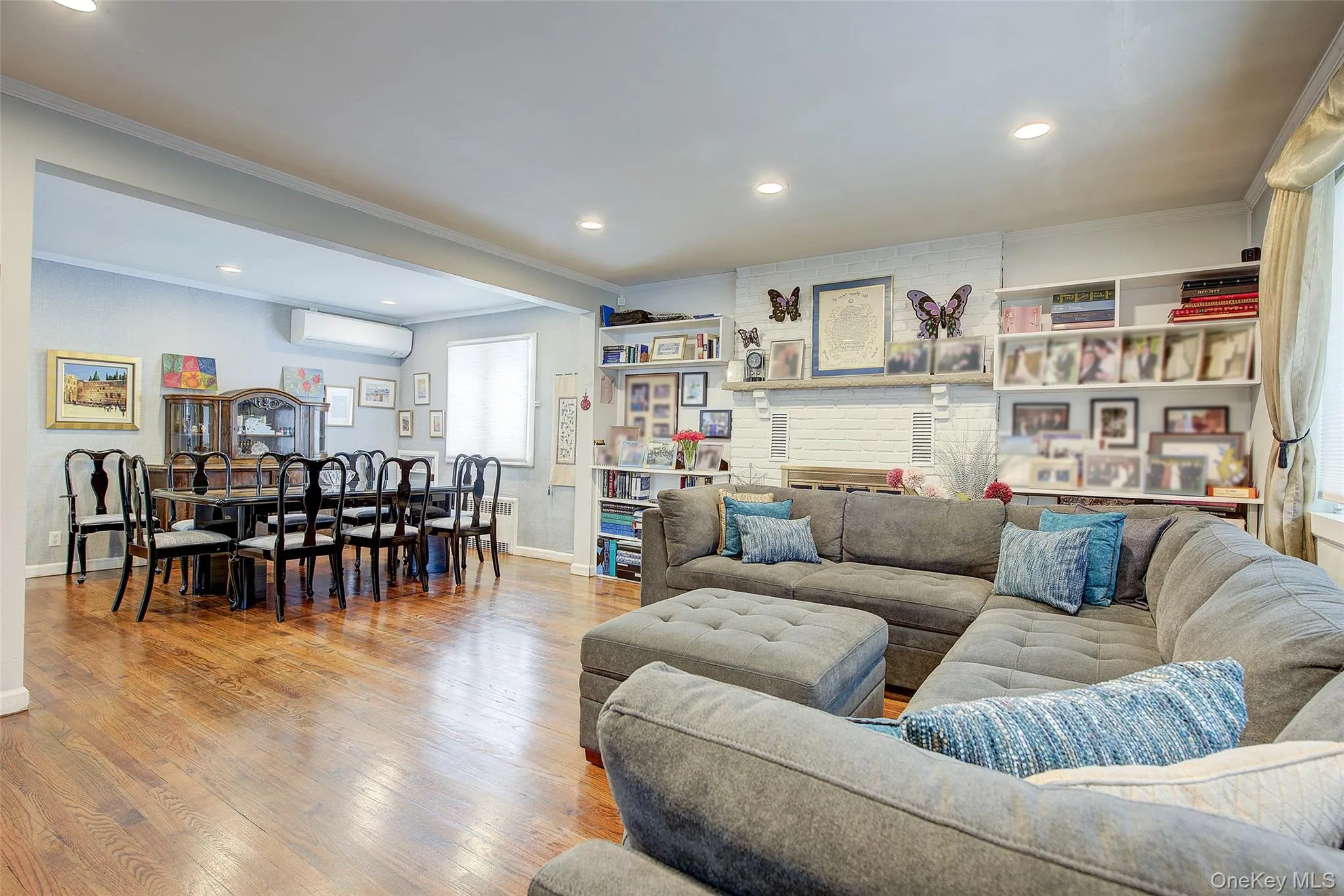 65-47 169th Street, New York, NY, 4 Bedrooms Bedrooms, 7 Rooms Rooms,3 BathroomsBathrooms,Residential,For Rent,169th,0,987824 65-47 169th Street, New York, NY, 4 Bedrooms Bedrooms, 7 Rooms Rooms,3 BathroomsBathrooms,Residential,For Rent,169th,0,987824