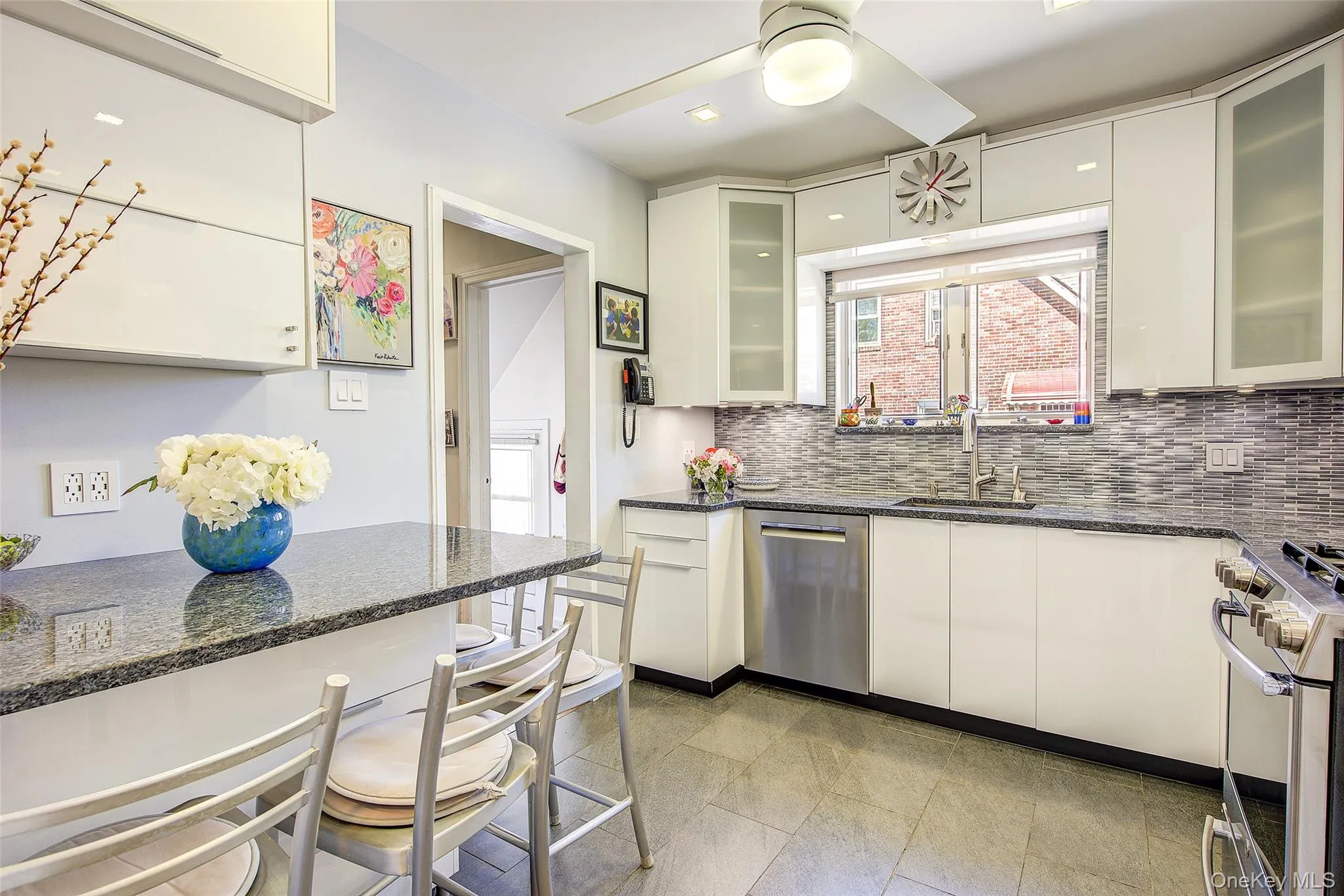 65-47 169th Street, New York, NY, 4 Bedrooms Bedrooms, 7 Rooms Rooms,3 BathroomsBathrooms,Residential,For Rent,169th,0,987824 65-47 169th Street, New York, NY, 4 Bedrooms Bedrooms, 7 Rooms Rooms,3 BathroomsBathrooms,Residential,For Rent,169th,0,987824