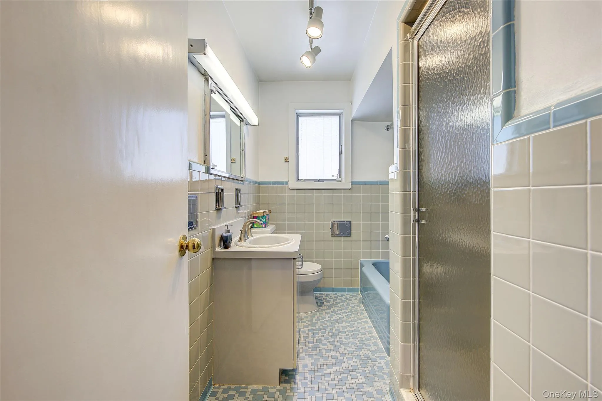 65-47 169th Street, New York, NY, 4 Bedrooms Bedrooms, 7 Rooms Rooms,3 BathroomsBathrooms,Residential,For Rent,169th,0,987824 65-47 169th Street, New York, NY, 4 Bedrooms Bedrooms, 7 Rooms Rooms,3 BathroomsBathrooms,Residential,For Rent,169th,0,987824