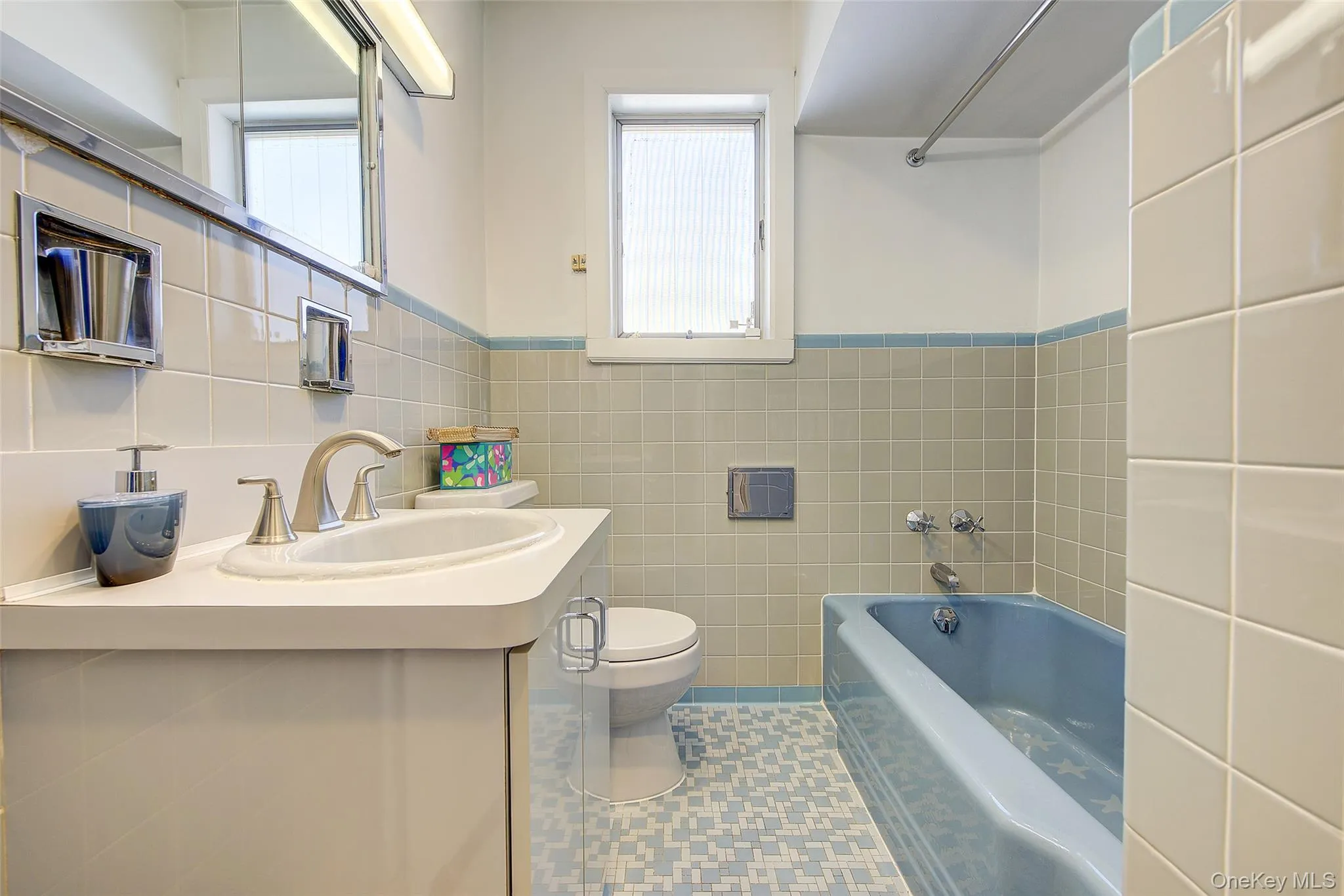 65-47 169th Street, New York, NY, 4 Bedrooms Bedrooms, 7 Rooms Rooms,3 BathroomsBathrooms,Residential,For Rent,169th,0,987824 65-47 169th Street, New York, NY, 4 Bedrooms Bedrooms, 7 Rooms Rooms,3 BathroomsBathrooms,Residential,For Rent,169th,0,987824