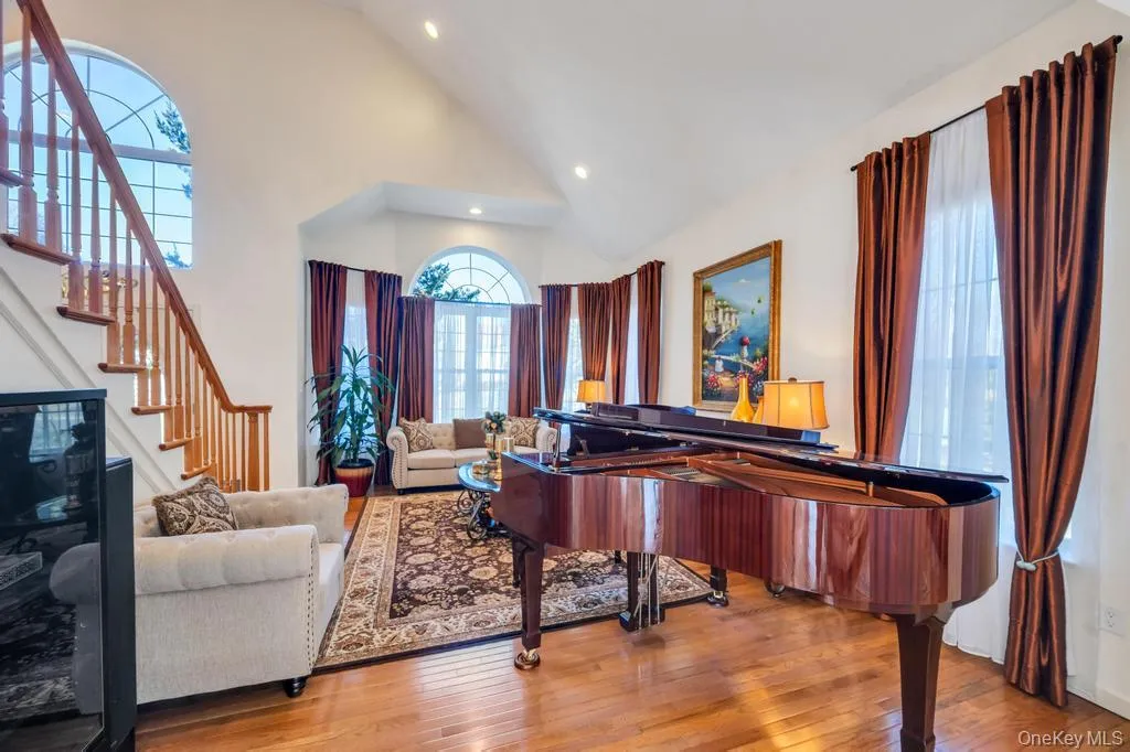 7 Stadium Boulevard, Brookhaven, NY, 5 Bedrooms Bedrooms, 8 Rooms Rooms,3 BathroomsBathrooms,Residential Sale,For Rent,Stadium,0,987839 7 Stadium Boulevard, Brookhaven, NY, 5 Bedrooms Bedrooms, 8 Rooms Rooms,3 BathroomsBathrooms,Residential Sale,For Rent,Stadium,0,987839