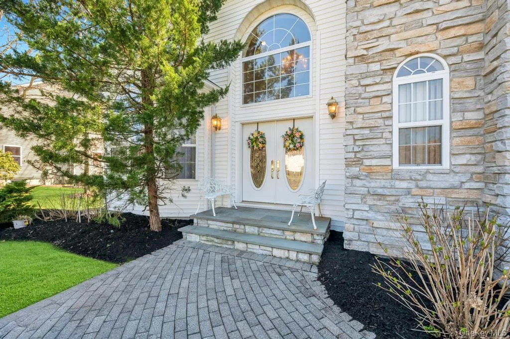7 Stadium Boulevard, Brookhaven, NY, 5 Bedrooms Bedrooms, 8 Rooms Rooms,3 BathroomsBathrooms,Residential Sale,For Rent,Stadium,0,987839 7 Stadium Boulevard, Brookhaven, NY, 5 Bedrooms Bedrooms, 8 Rooms Rooms,3 BathroomsBathrooms,Residential Sale,For Rent,Stadium,0,987839