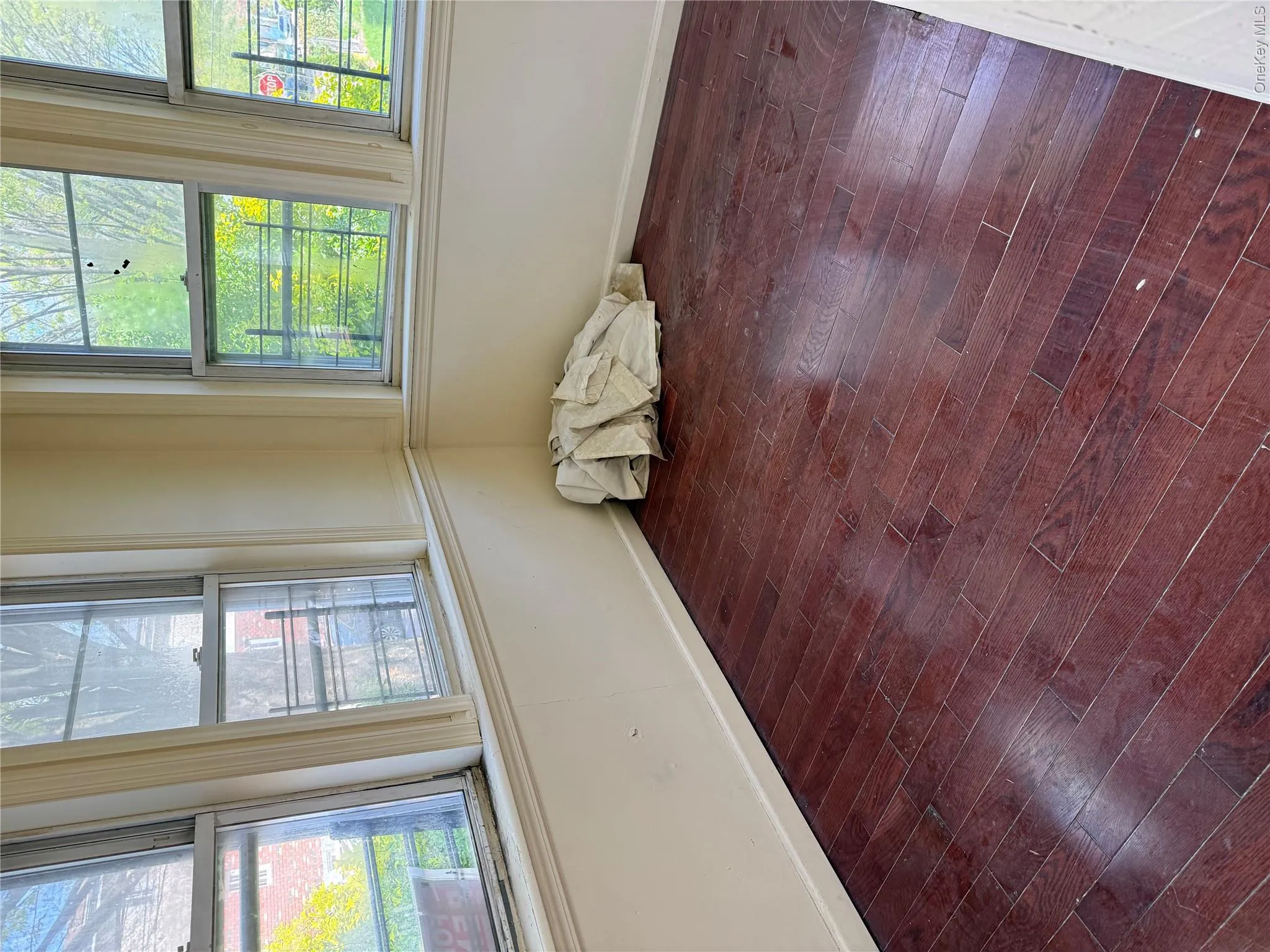145-54 107th Avenue, New York, NY, 3 Bedrooms Bedrooms, 5 Rooms Rooms,1 BathroomBathrooms,Residential Lease,For Rent,107th,0,987845 145-54 107th Avenue, New York, NY, 3 Bedrooms Bedrooms, 5 Rooms Rooms,1 BathroomBathrooms,Residential Lease,For Rent,107th,0,987845