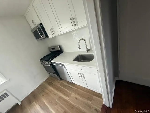 1833 Palmer Avenue, Mamaroneck, NY, 2 Bedrooms Bedrooms, 4 Rooms Rooms,1 BathroomBathrooms,Residential Lease,For Rent,Palmer,0,987852 1833 Palmer Avenue, Mamaroneck, NY, 2 Bedrooms Bedrooms, 4 Rooms Rooms,1 BathroomBathrooms,Residential Lease,For Rent,Palmer,0,987852