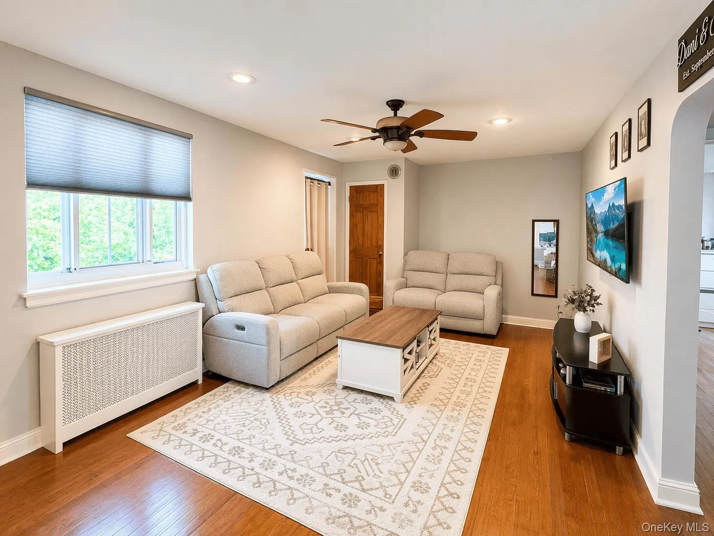 25517 74th Avenue, New York, NY, 2 Bedrooms Bedrooms, 4 Rooms Rooms,1 BathroomBathrooms,Residential Lease,For Rent,74th,0,987861 25517 74th Avenue, New York, NY, 2 Bedrooms Bedrooms, 4 Rooms Rooms,1 BathroomBathrooms,Residential Lease,For Rent,74th,0,987861