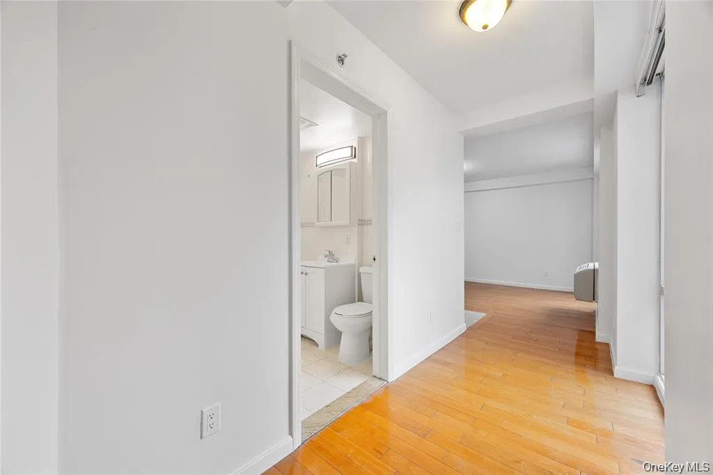 139-30 34th Avenue, New York, NY, 1 Bedroom Bedrooms, 3 Rooms Rooms,1 BathroomBathrooms,Residential,For Rent,34th,0,987866 139-30 34th Avenue, New York, NY, 1 Bedroom Bedrooms, 3 Rooms Rooms,1 BathroomBathrooms,Residential,For Rent,34th,0,987866