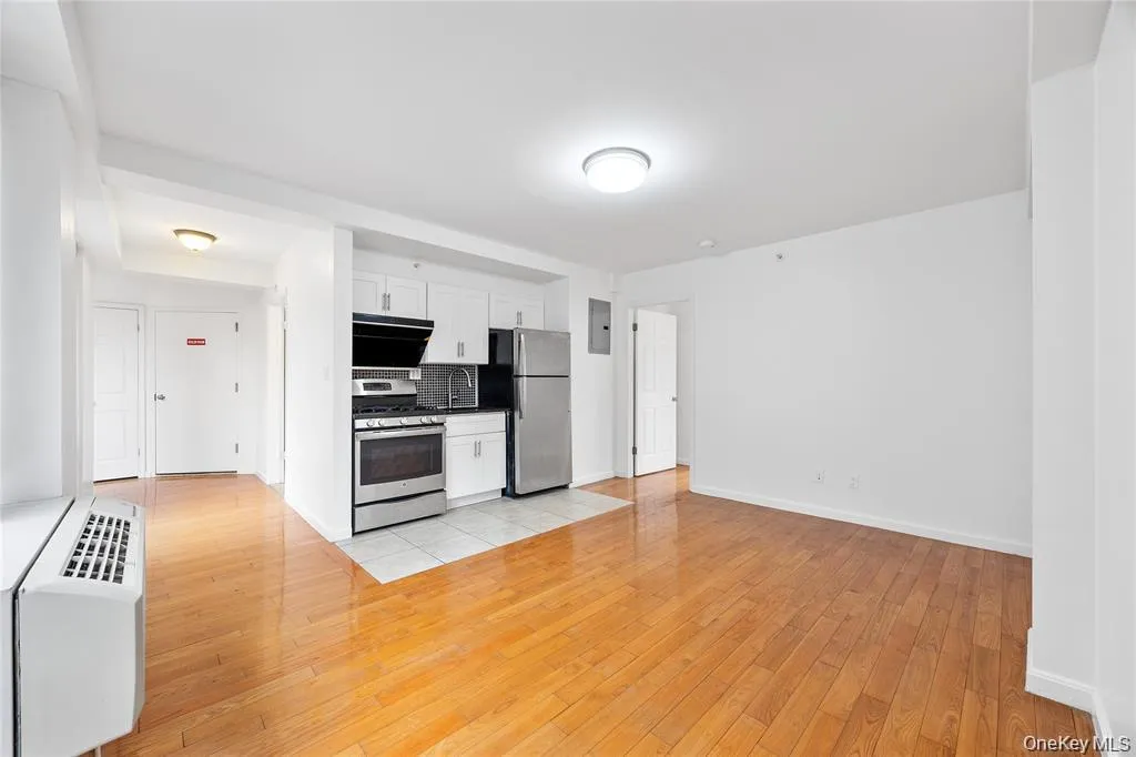 139-30 34th Avenue, New York, NY, 1 Bedroom Bedrooms, 3 Rooms Rooms,1 BathroomBathrooms,Residential,For Rent,34th,0,987866 139-30 34th Avenue, New York, NY, 1 Bedroom Bedrooms, 3 Rooms Rooms,1 BathroomBathrooms,Residential,For Rent,34th,0,987866