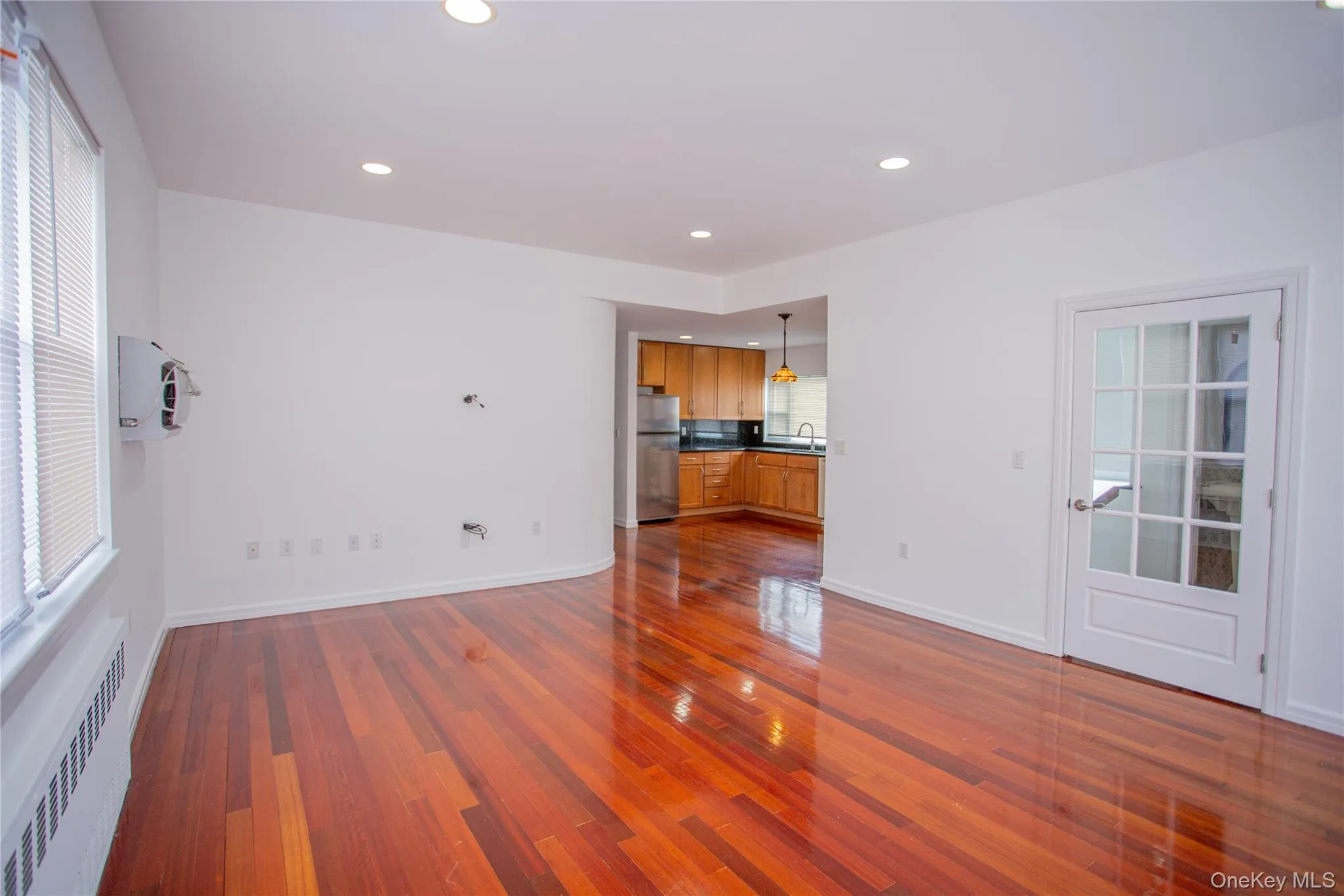 540 Chester Street, Long Beach, NY, 3 Bedrooms Bedrooms, 7 Rooms Rooms,1 BathroomBathrooms,Residential Lease,For Rent,Chester,0,987877 540 Chester Street, Long Beach, NY, 3 Bedrooms Bedrooms, 7 Rooms Rooms,1 BathroomBathrooms,Residential Lease,For Rent,Chester,0,987877