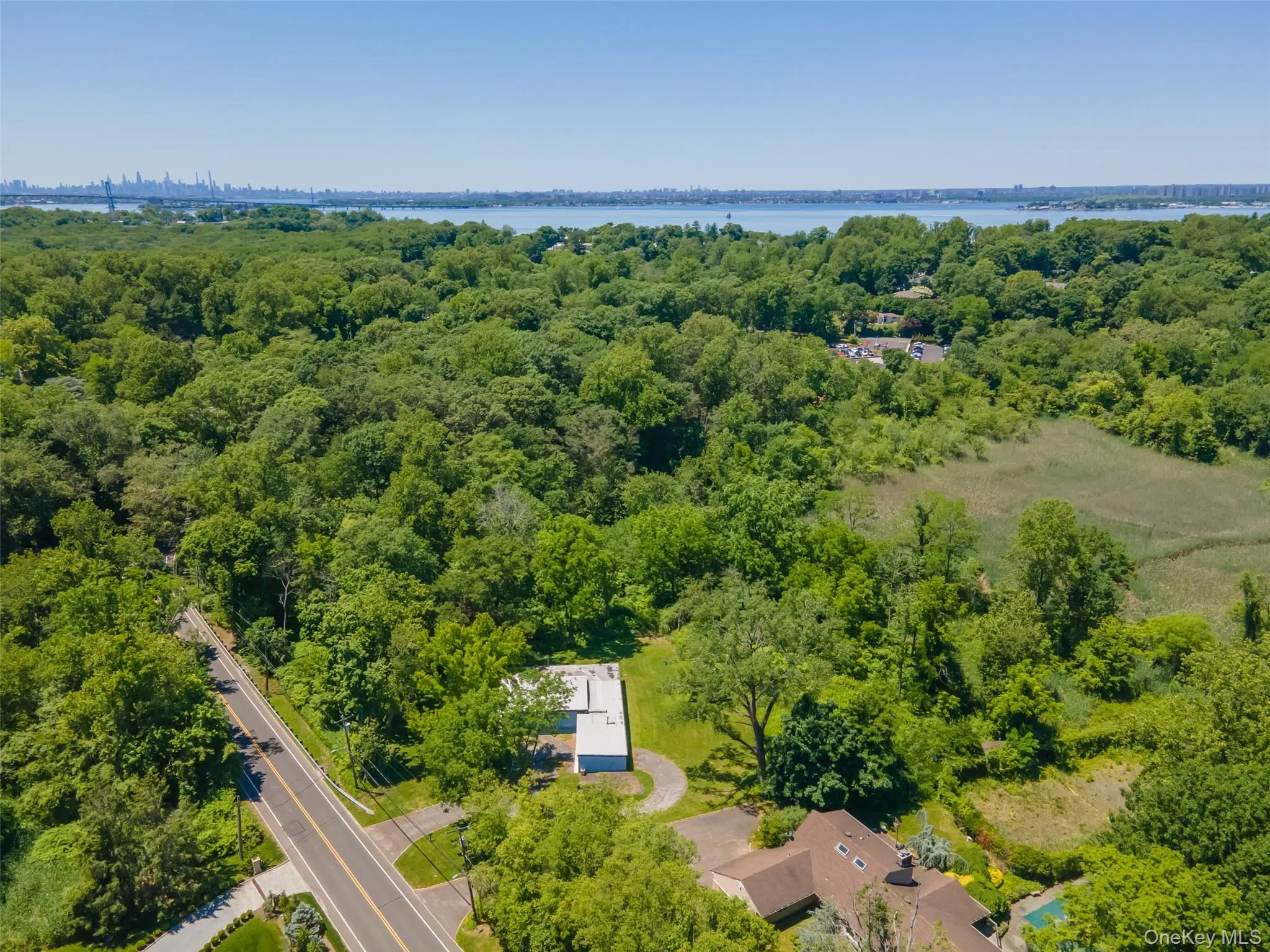 107 Wildwood Road, North Hempstead, NY, 4 Bedrooms Bedrooms, 8 Rooms Rooms,2 BathroomsBathrooms,Residential,For Rent,Wildwood,0,987886 107 Wildwood Road, North Hempstead, NY, 4 Bedrooms Bedrooms, 8 Rooms Rooms,2 BathroomsBathrooms,Residential,For Rent,Wildwood,0,987886