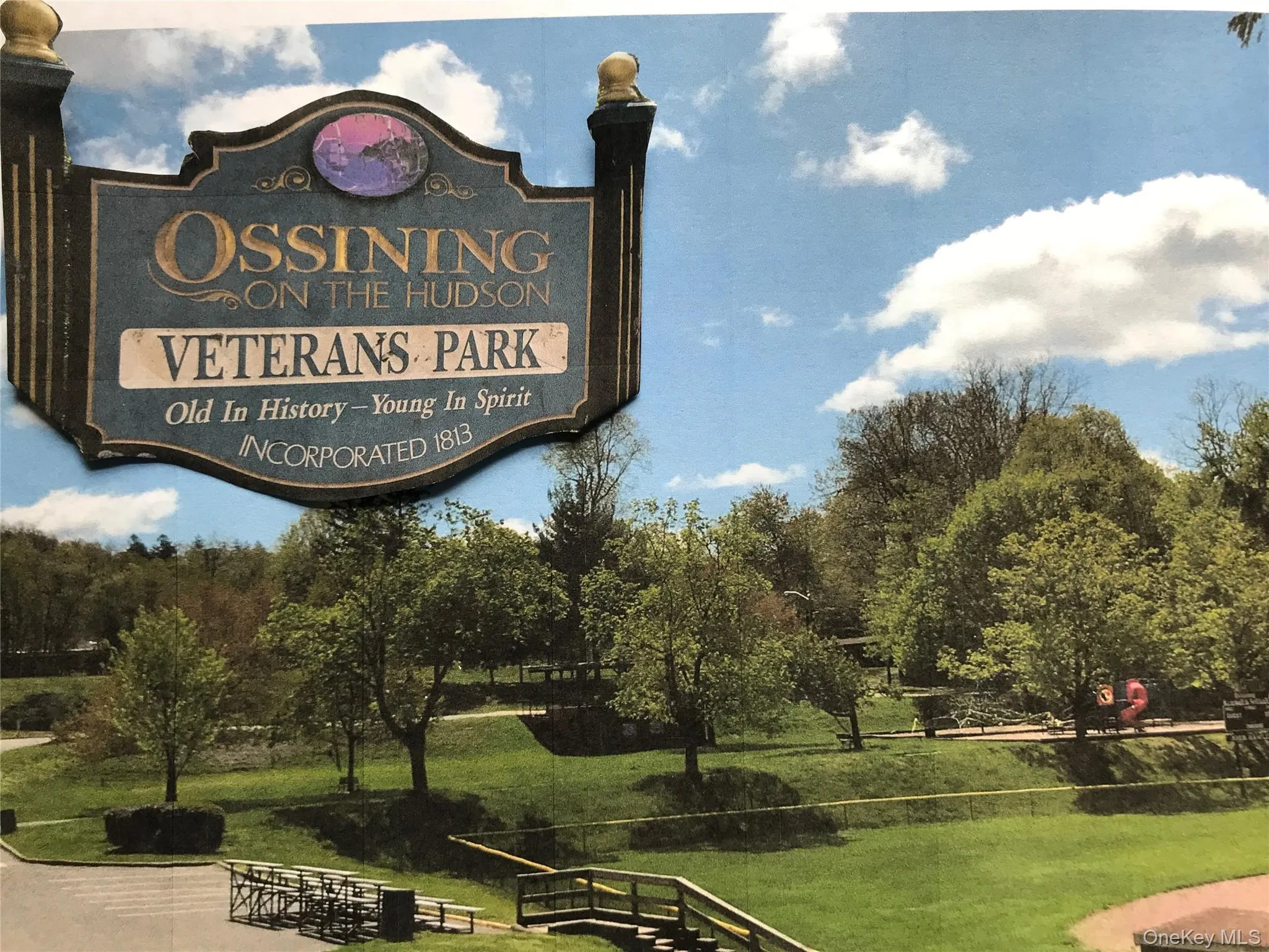 Located off Narragansett Avenue, sports enthusiasts play soccer & ice hockey at Veterans Park. Located off Narragansett Avenue, sports enthusiasts play soccer & ice hockey at Veterans Park.