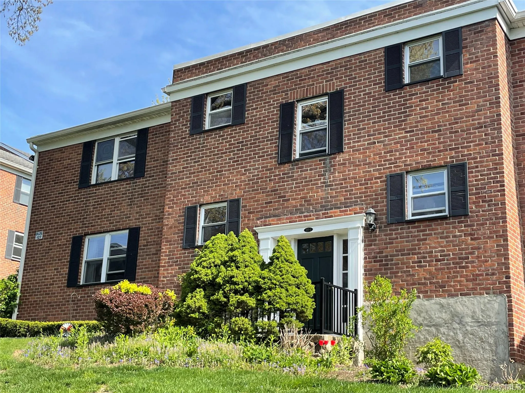 Welcome to 127-1 South Highland! Welcome to 127-1 South Highland!