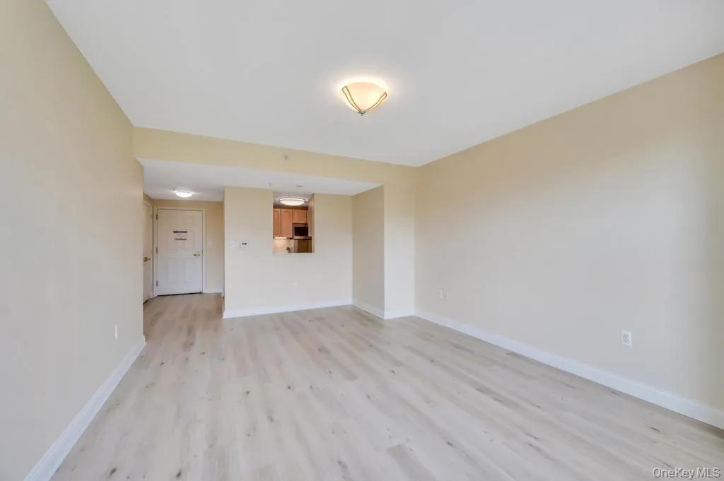 300 Overlook, North Hempstead, NY, 1 Bedroom Bedrooms, 4 Rooms Rooms,1 BathroomBathrooms,Residential Lease,For Rent,Overlook,0,987891 300 Overlook, North Hempstead, NY, 1 Bedroom Bedrooms, 4 Rooms Rooms,1 BathroomBathrooms,Residential Lease,For Rent,Overlook,0,987891