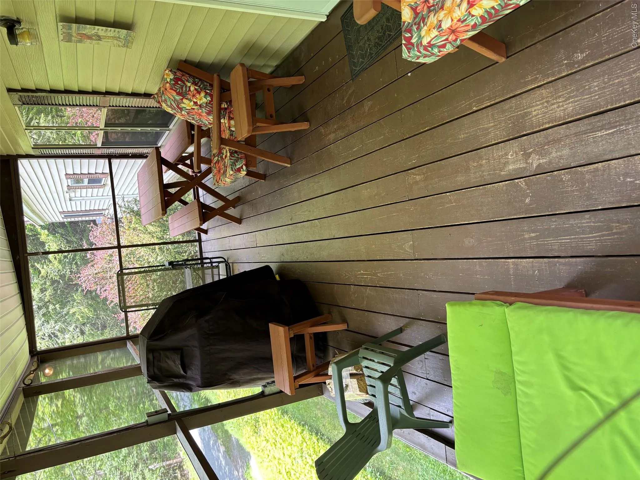 Enclosed porch Enclosed porch
