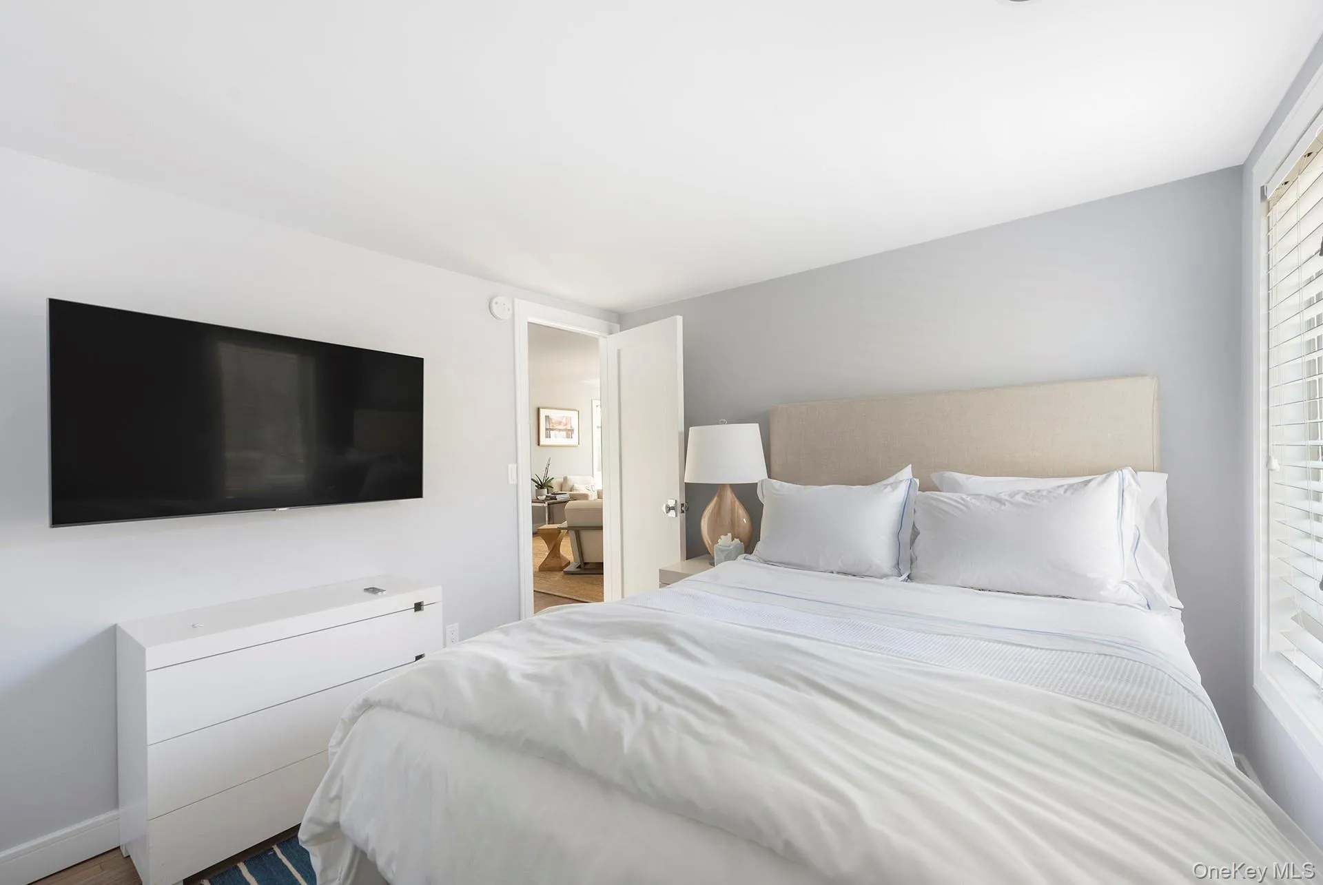 23 Landing Lane, Southampton, NY, 3 Bedrooms Bedrooms, 5 Rooms Rooms,2 BathroomsBathrooms,Residential Lease,For Rent,Landing,0,987899 23 Landing Lane, Southampton, NY, 3 Bedrooms Bedrooms, 5 Rooms Rooms,2 BathroomsBathrooms,Residential Lease,For Rent,Landing,0,987899