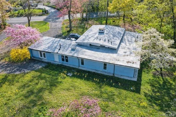 107A Wildwood Road, North Hempstead, NY, 4 Bedrooms Bedrooms, 8 Rooms Rooms,2 BathroomsBathrooms,Residential,For Rent,Wildwood,0,987911 107A Wildwood Road, North Hempstead, NY, 4 Bedrooms Bedrooms, 8 Rooms Rooms,2 BathroomsBathrooms,Residential,For Rent,Wildwood,0,987911
