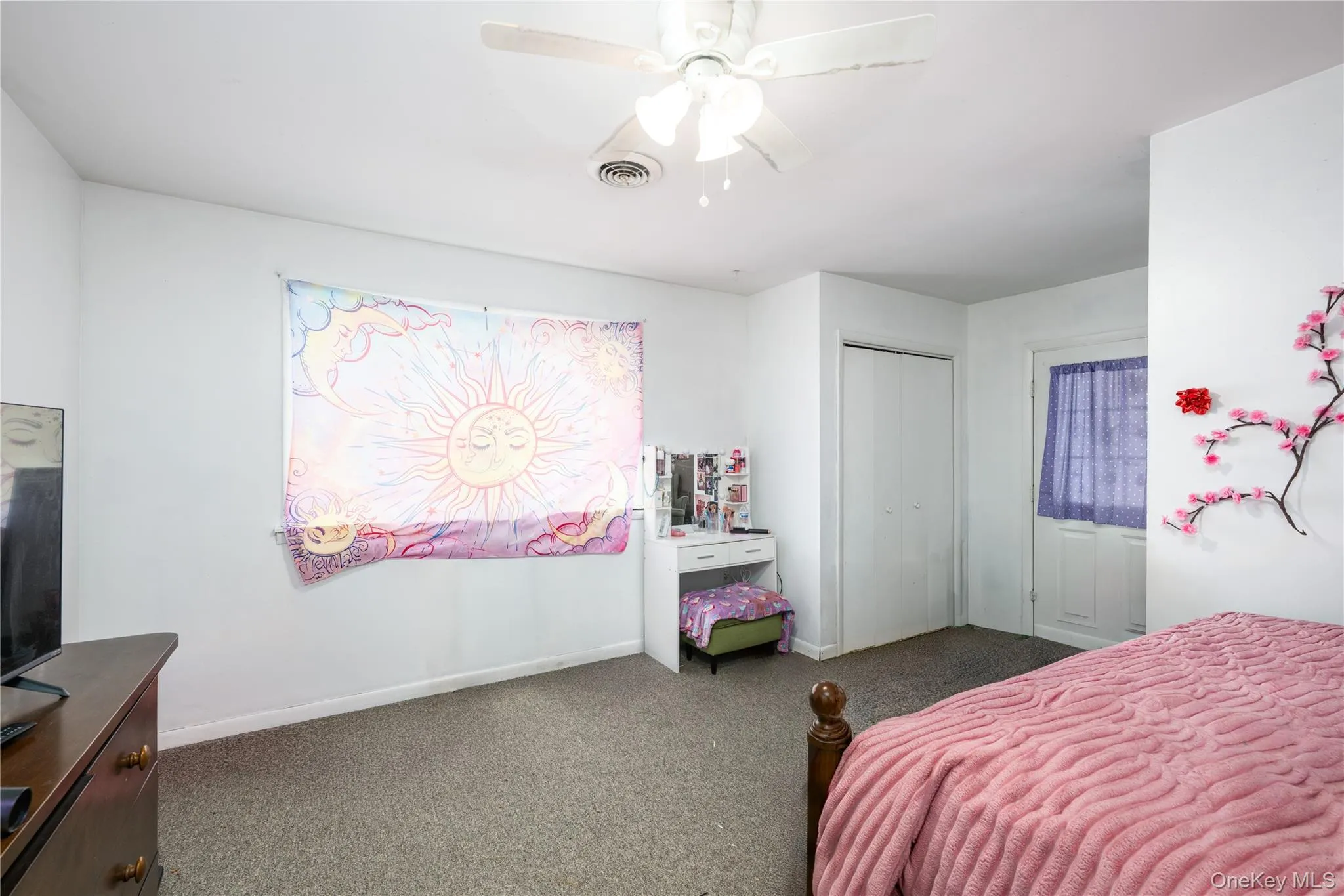 18 Powerline Lane, Hyde Park, NY, 3 Bedrooms Bedrooms, 9 Rooms Rooms,3 BathroomsBathrooms,Residential,For Rent,Powerline,0,987915 18 Powerline Lane, Hyde Park, NY, 3 Bedrooms Bedrooms, 9 Rooms Rooms,3 BathroomsBathrooms,Residential,For Rent,Powerline,0,987915