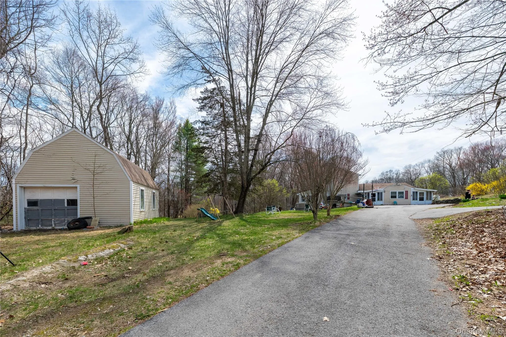 18 Powerline Lane, Hyde Park, NY, 3 Bedrooms Bedrooms, 9 Rooms Rooms,3 BathroomsBathrooms,Residential,For Rent,Powerline,0,987915 18 Powerline Lane, Hyde Park, NY, 3 Bedrooms Bedrooms, 9 Rooms Rooms,3 BathroomsBathrooms,Residential,For Rent,Powerline,0,987915