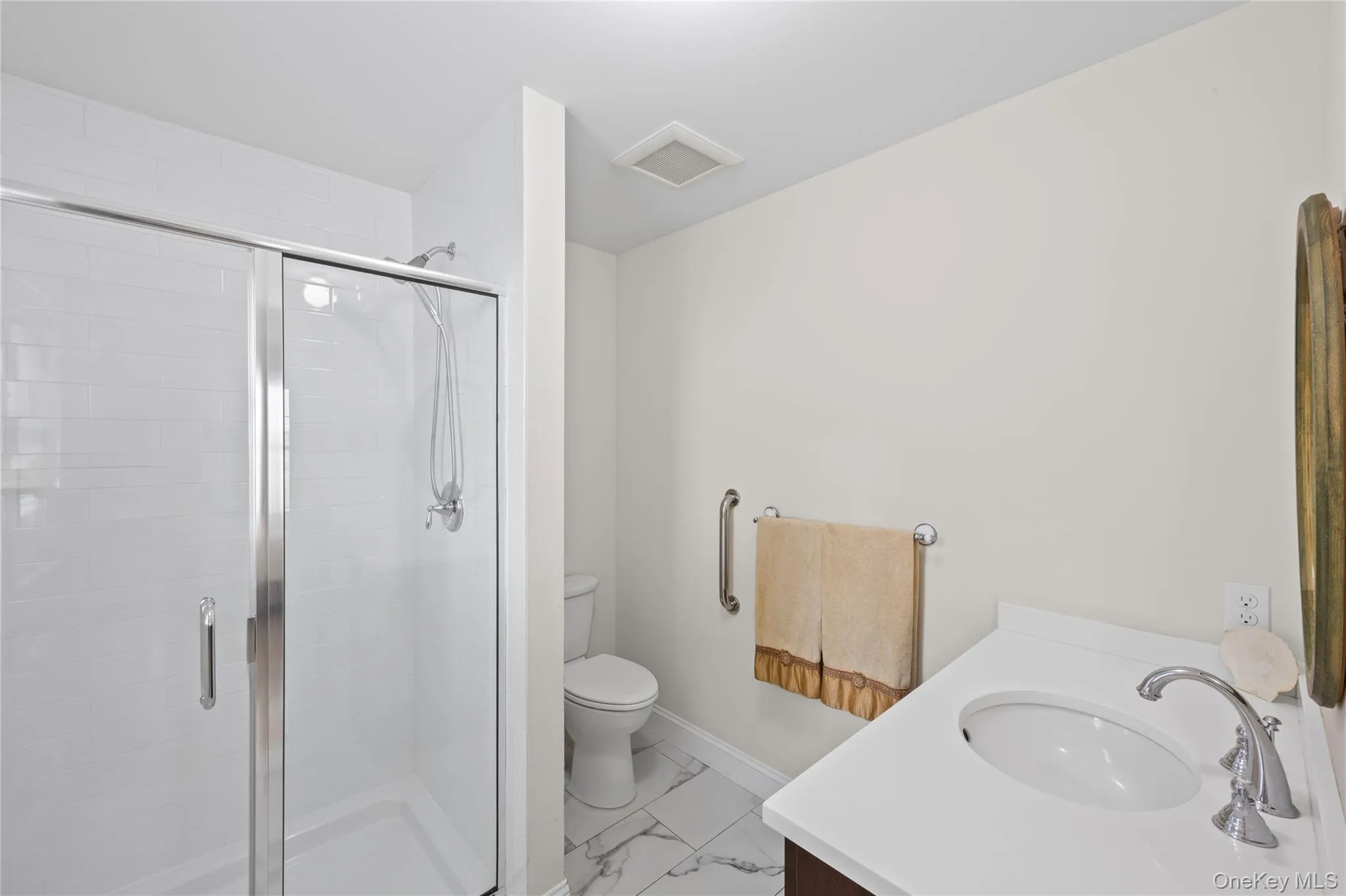 3 Clear Creek Court, Huntington, NY, 3 Bedrooms Bedrooms, 6 Rooms Rooms,2 BathroomsBathrooms,Residential,For Rent,Clear Creek,0,987923 3 Clear Creek Court, Huntington, NY, 3 Bedrooms Bedrooms, 6 Rooms Rooms,2 BathroomsBathrooms,Residential,For Rent,Clear Creek,0,987923