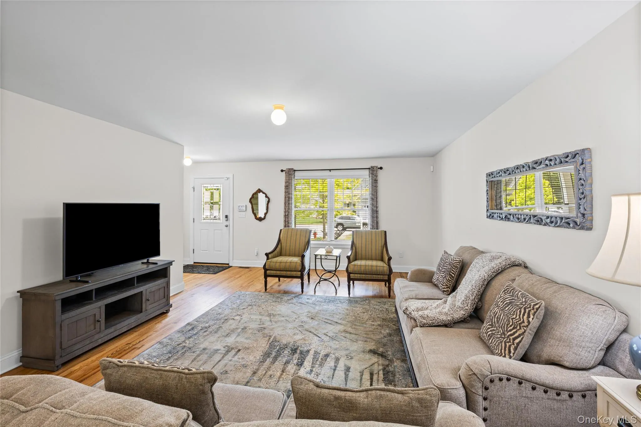 3 Clear Creek Court, Huntington, NY, 3 Bedrooms Bedrooms, 6 Rooms Rooms,2 BathroomsBathrooms,Residential,For Rent,Clear Creek,0,987923 3 Clear Creek Court, Huntington, NY, 3 Bedrooms Bedrooms, 6 Rooms Rooms,2 BathroomsBathrooms,Residential,For Rent,Clear Creek,0,987923