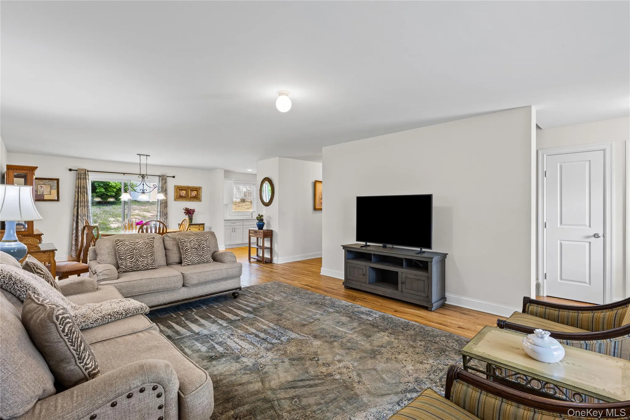 3 Clear Creek Court, Huntington, NY, 3 Bedrooms Bedrooms, 6 Rooms Rooms,2 BathroomsBathrooms,Residential,For Rent,Clear Creek,0,987923 3 Clear Creek Court, Huntington, NY, 3 Bedrooms Bedrooms, 6 Rooms Rooms,2 BathroomsBathrooms,Residential,For Rent,Clear Creek,0,987923