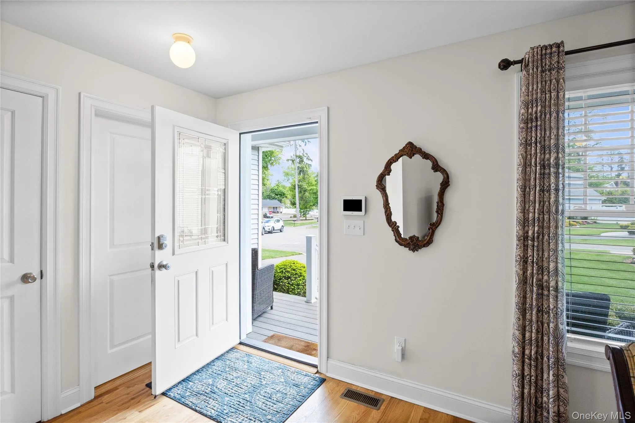 3 Clear Creek Court, Huntington, NY, 3 Bedrooms Bedrooms, 6 Rooms Rooms,2 BathroomsBathrooms,Residential,For Rent,Clear Creek,0,987923 3 Clear Creek Court, Huntington, NY, 3 Bedrooms Bedrooms, 6 Rooms Rooms,2 BathroomsBathrooms,Residential,For Rent,Clear Creek,0,987923