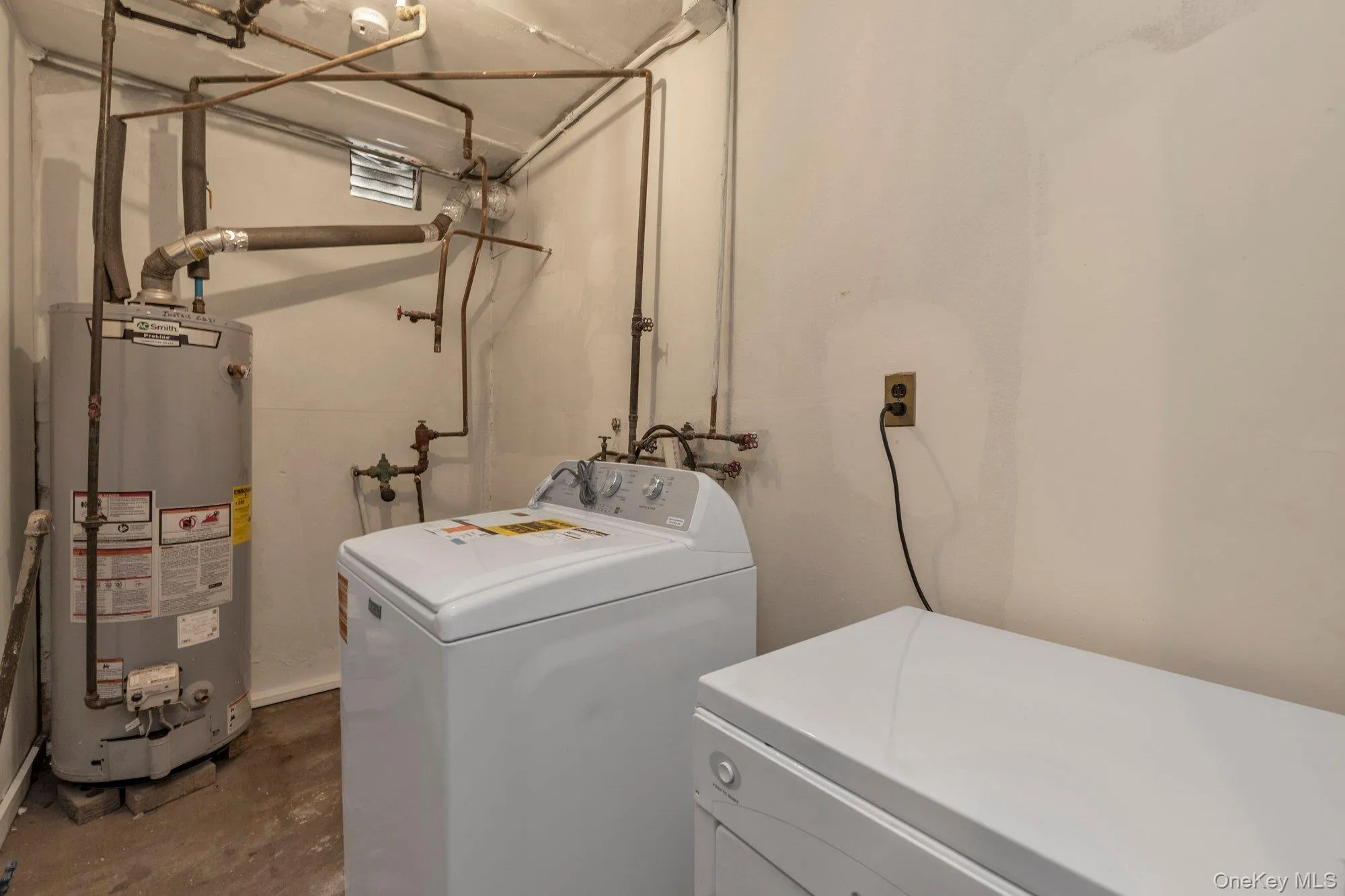 100-06 32nd Avenue, New York, NY, 1 Bedroom Bedrooms, 2 Rooms Rooms,1 BathroomBathrooms,Residential Lease,For Rent,32nd,0,987924 100-06 32nd Avenue, New York, NY, 1 Bedroom Bedrooms, 2 Rooms Rooms,1 BathroomBathrooms,Residential Lease,For Rent,32nd,0,987924