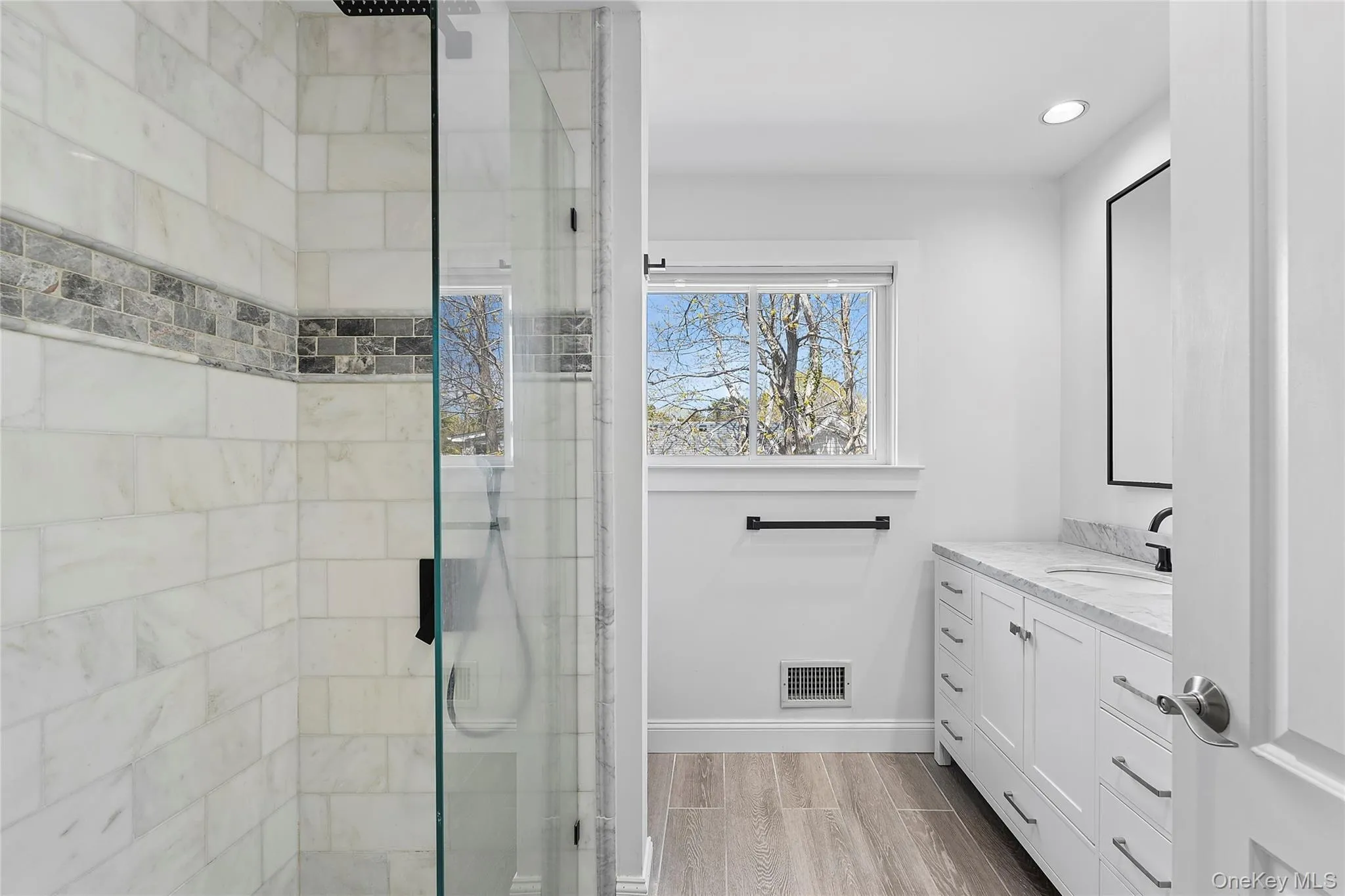 48A Sea Gate Avenue, Southampton, NY, 3 Bedrooms Bedrooms, 6 Rooms Rooms,2 BathroomsBathrooms,Residential Sale,For Rent,Sea Gate,0,987926 48A Sea Gate Avenue, Southampton, NY, 3 Bedrooms Bedrooms, 6 Rooms Rooms,2 BathroomsBathrooms,Residential Sale,For Rent,Sea Gate,0,987926