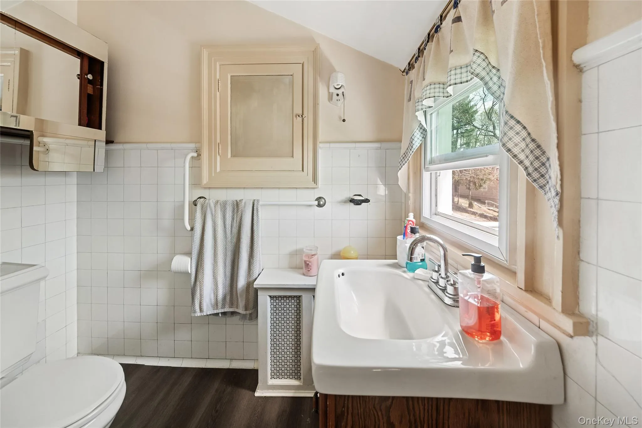 75 Chappaqua Road, Ossining, NY, 5 Bedrooms Bedrooms, 16 Rooms Rooms,3 BathroomsBathrooms,Residential Sale,For Rent,Chappaqua,0,987937 75 Chappaqua Road, Ossining, NY, 5 Bedrooms Bedrooms, 16 Rooms Rooms,3 BathroomsBathrooms,Residential Sale,For Rent,Chappaqua,0,987937