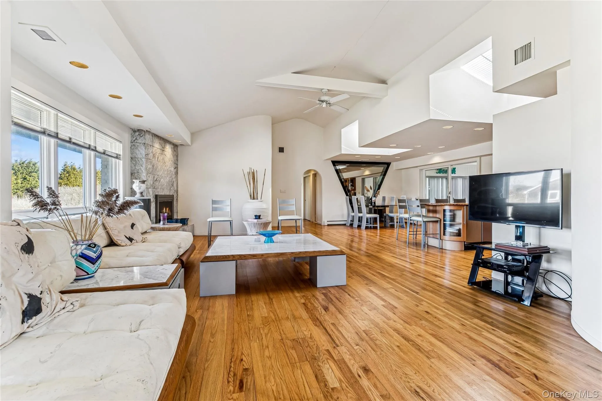 22 Meadow Lane, Southampton, NY, 4 Bedrooms Bedrooms, 8 Rooms Rooms,4 BathroomsBathrooms,Residential Lease,For Rent,Meadow,0,987943 22 Meadow Lane, Southampton, NY, 4 Bedrooms Bedrooms, 8 Rooms Rooms,4 BathroomsBathrooms,Residential Lease,For Rent,Meadow,0,987943