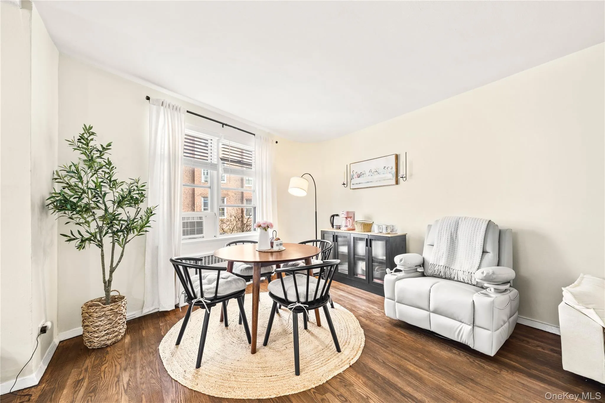 800 Grand Concourse, New York, NY, 1 Bedroom Bedrooms, 4 Rooms Rooms,1 BathroomBathrooms,Residential Sale,For Rent,Grand Concourse,0,987960 800 Grand Concourse, New York, NY, 1 Bedroom Bedrooms, 4 Rooms Rooms,1 BathroomBathrooms,Residential Sale,For Rent,Grand Concourse,0,987960