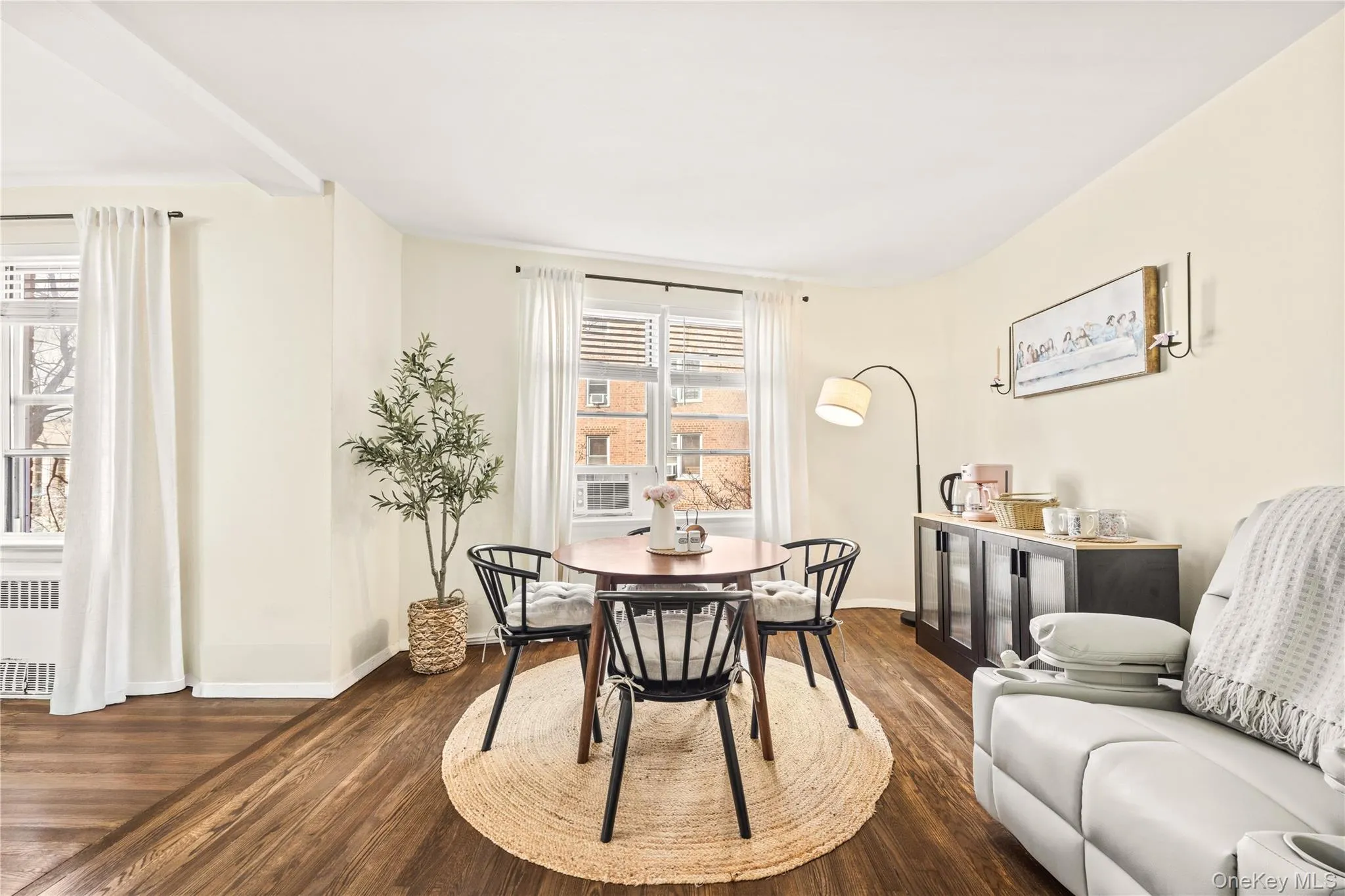 800 Grand Concourse, New York, NY, 1 Bedroom Bedrooms, 4 Rooms Rooms,1 BathroomBathrooms,Residential Sale,For Rent,Grand Concourse,0,987960 800 Grand Concourse, New York, NY, 1 Bedroom Bedrooms, 4 Rooms Rooms,1 BathroomBathrooms,Residential Sale,For Rent,Grand Concourse,0,987960