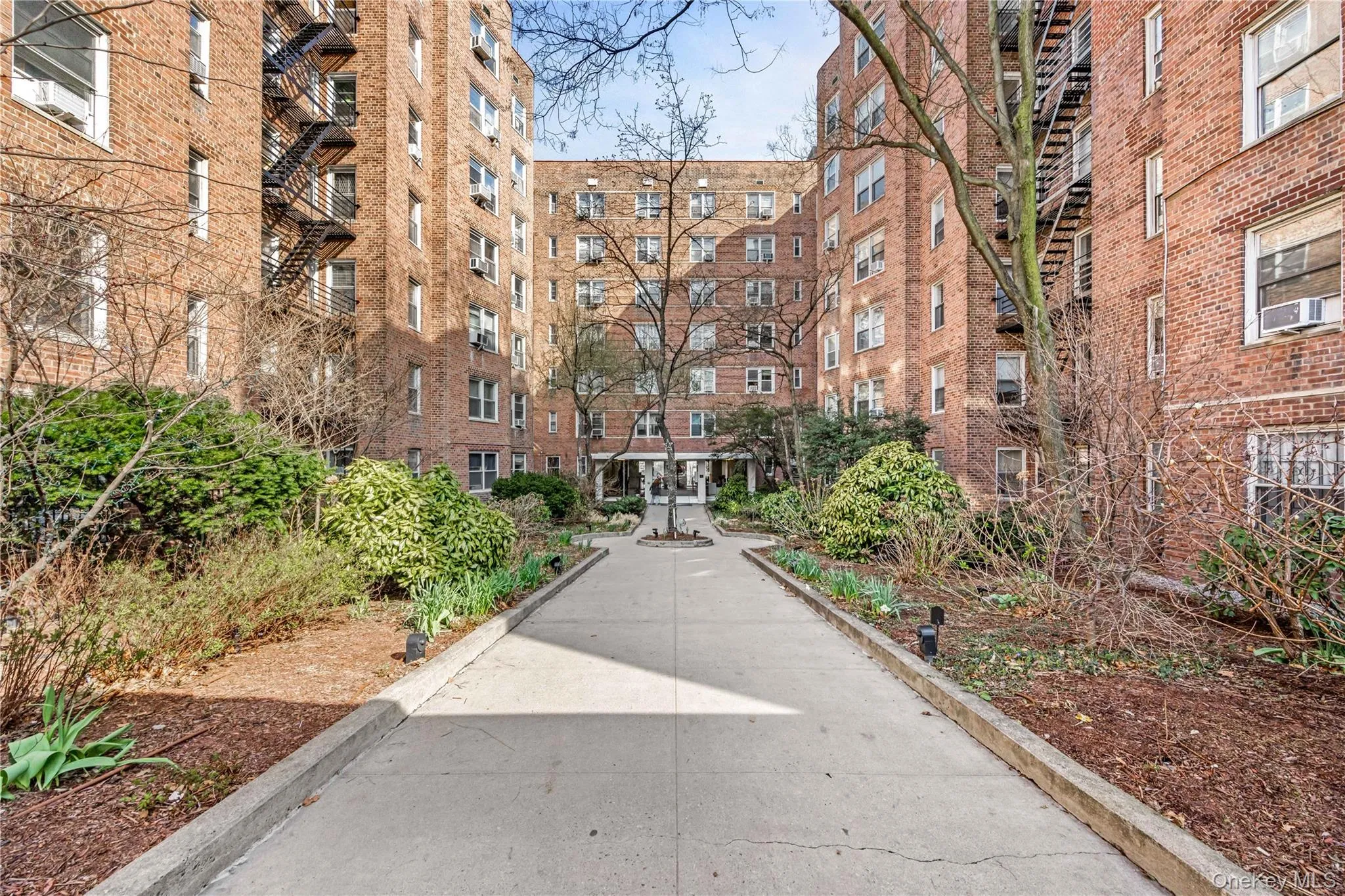 800 Grand Concourse, New York, NY, 1 Bedroom Bedrooms, 4 Rooms Rooms,1 BathroomBathrooms,Residential Sale,For Rent,Grand Concourse,0,987960 800 Grand Concourse, New York, NY, 1 Bedroom Bedrooms, 4 Rooms Rooms,1 BathroomBathrooms,Residential Sale,For Rent,Grand Concourse,0,987960