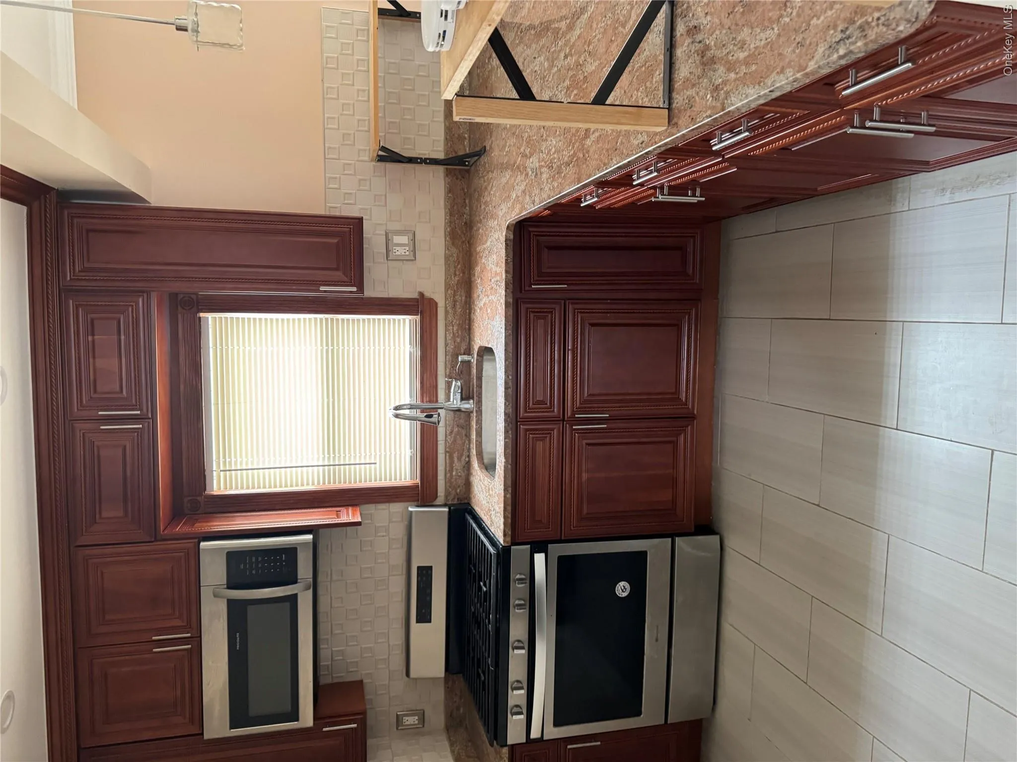 25 Daisy Avenue, North Hempstead, NY, 2 Bedrooms Bedrooms, 4 Rooms Rooms,1 BathroomBathrooms,Residential Lease,For Rent,Daisy,0,987968 25 Daisy Avenue, North Hempstead, NY, 2 Bedrooms Bedrooms, 4 Rooms Rooms,1 BathroomBathrooms,Residential Lease,For Rent,Daisy,0,987968