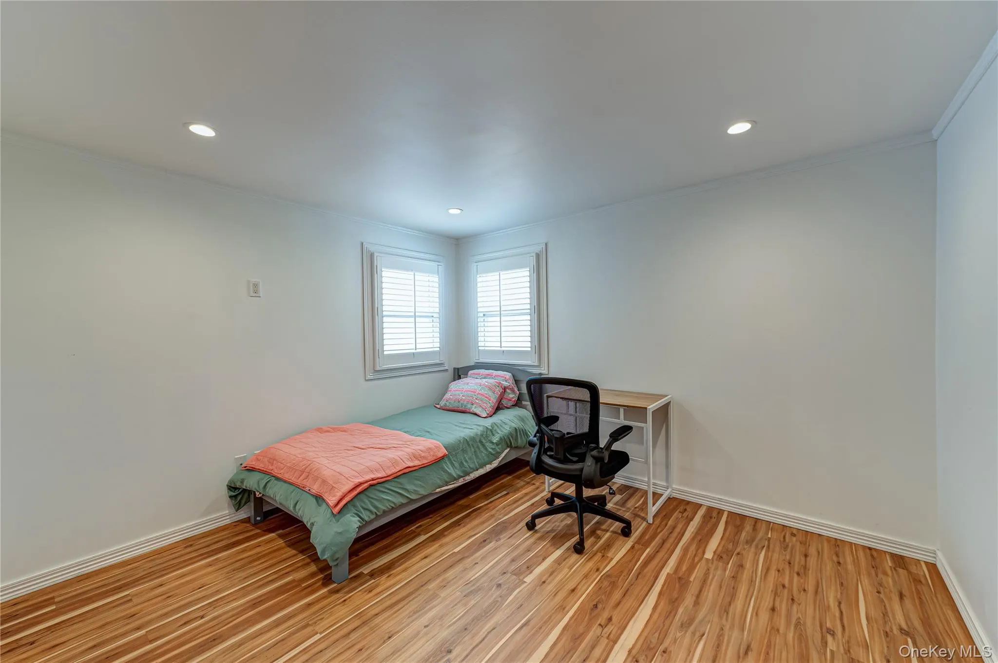 6 Longview Drive, Southampton, NY, 2 Bedrooms Bedrooms, 5 Rooms Rooms,1 BathroomBathrooms,Residential,For Rent,Longview,0,987991 6 Longview Drive, Southampton, NY, 2 Bedrooms Bedrooms, 5 Rooms Rooms,1 BathroomBathrooms,Residential,For Rent,Longview,0,987991