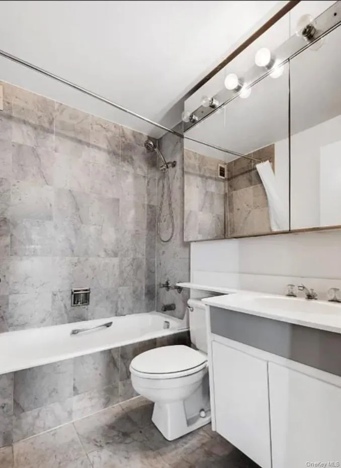 200 Rector Place, New York, NY, 1 Bedroom Bedrooms, 4 Rooms Rooms,1 BathroomBathrooms,Residential Lease,For Rent,Rector,0,987992 200 Rector Place, New York, NY, 1 Bedroom Bedrooms, 4 Rooms Rooms,1 BathroomBathrooms,Residential Lease,For Rent,Rector,0,987992